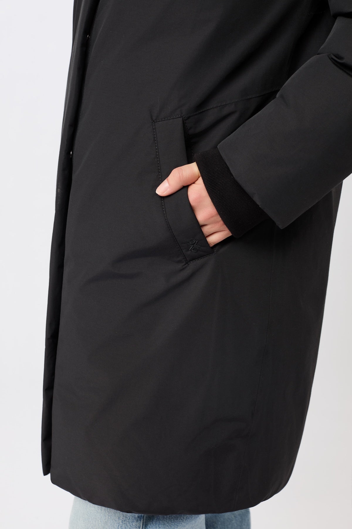 langerchen-lange-jacke-mit-kapuze-und-eco-daune-black image 3