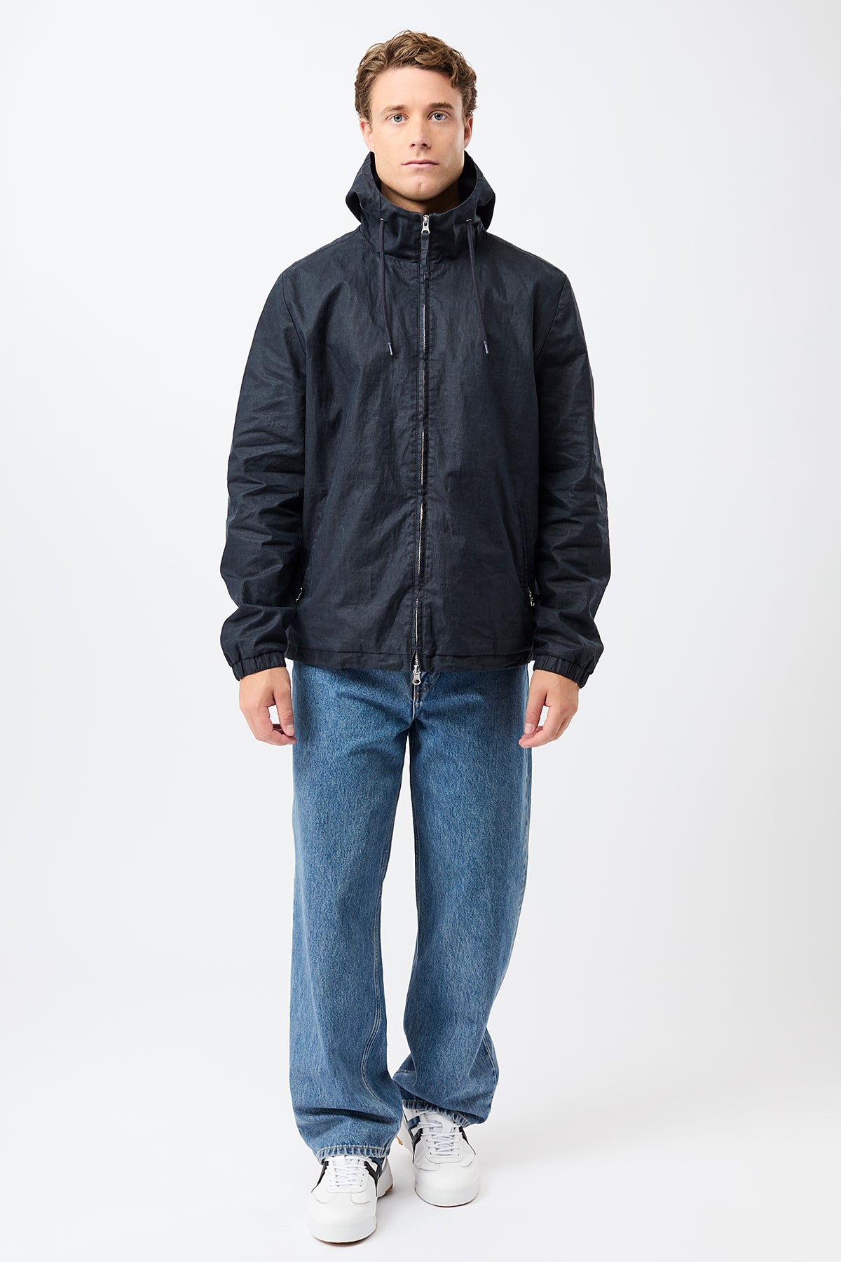 langerchen-kurze-jacke-aus-beschichtetem-leinen-navy image 1