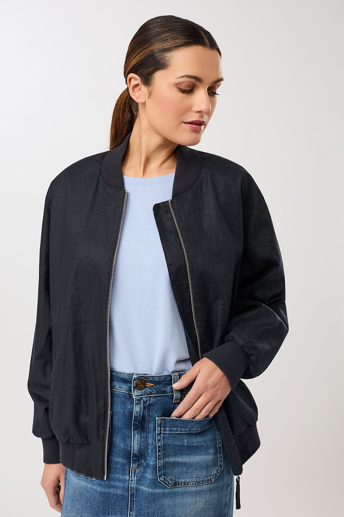 langerchen-bomberjacke-mit-seitlichen-rei-verschl-ssen-navy image 3