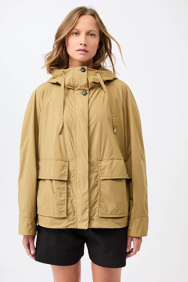langerchen-kapuzenjacke-mit-gro-en-taschen-in-breeze image 1
