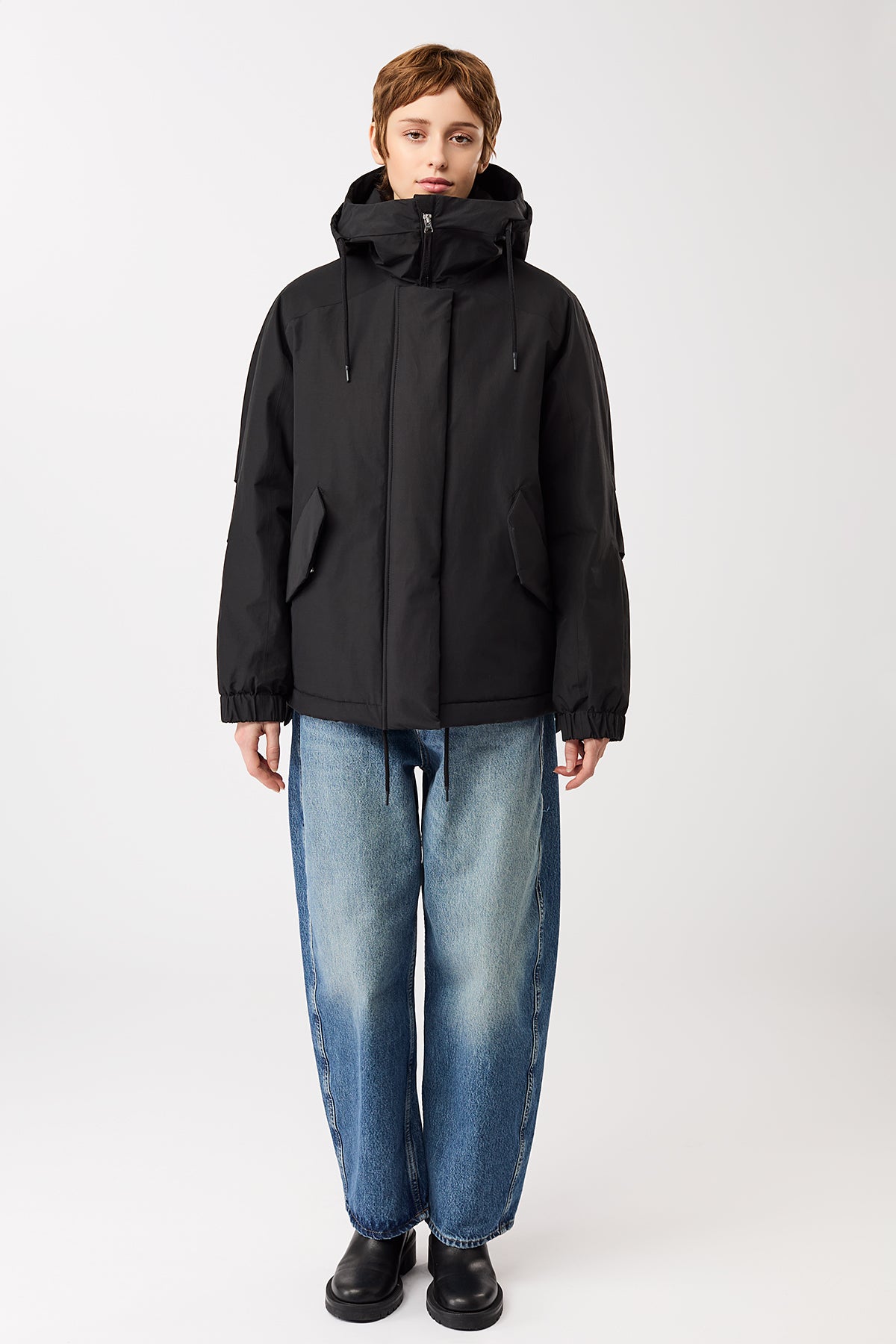 langerchen-wattierter-kurzparka-in-lockerem-volumen-black image 1
