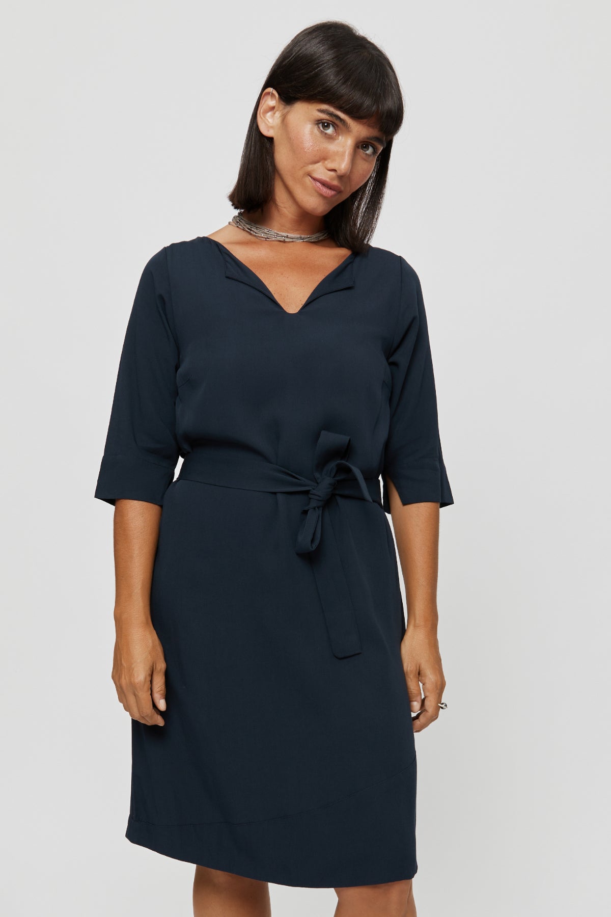 ayani-catherine-kleid-anthrazit-mit-optionalem-g-rtel image 2