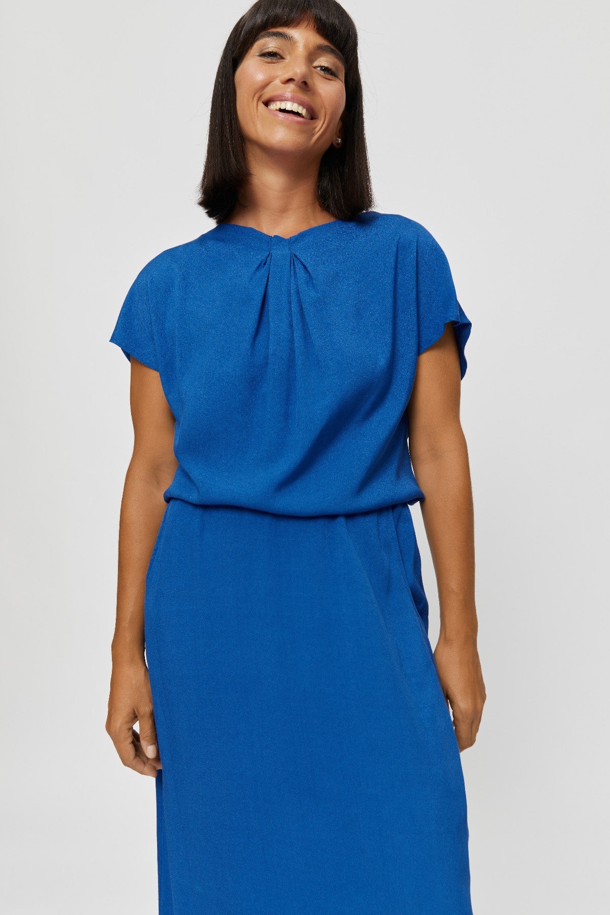 ayani-amy-midi-kleid-mit-bleistiftrock-in-classic-blue image 3