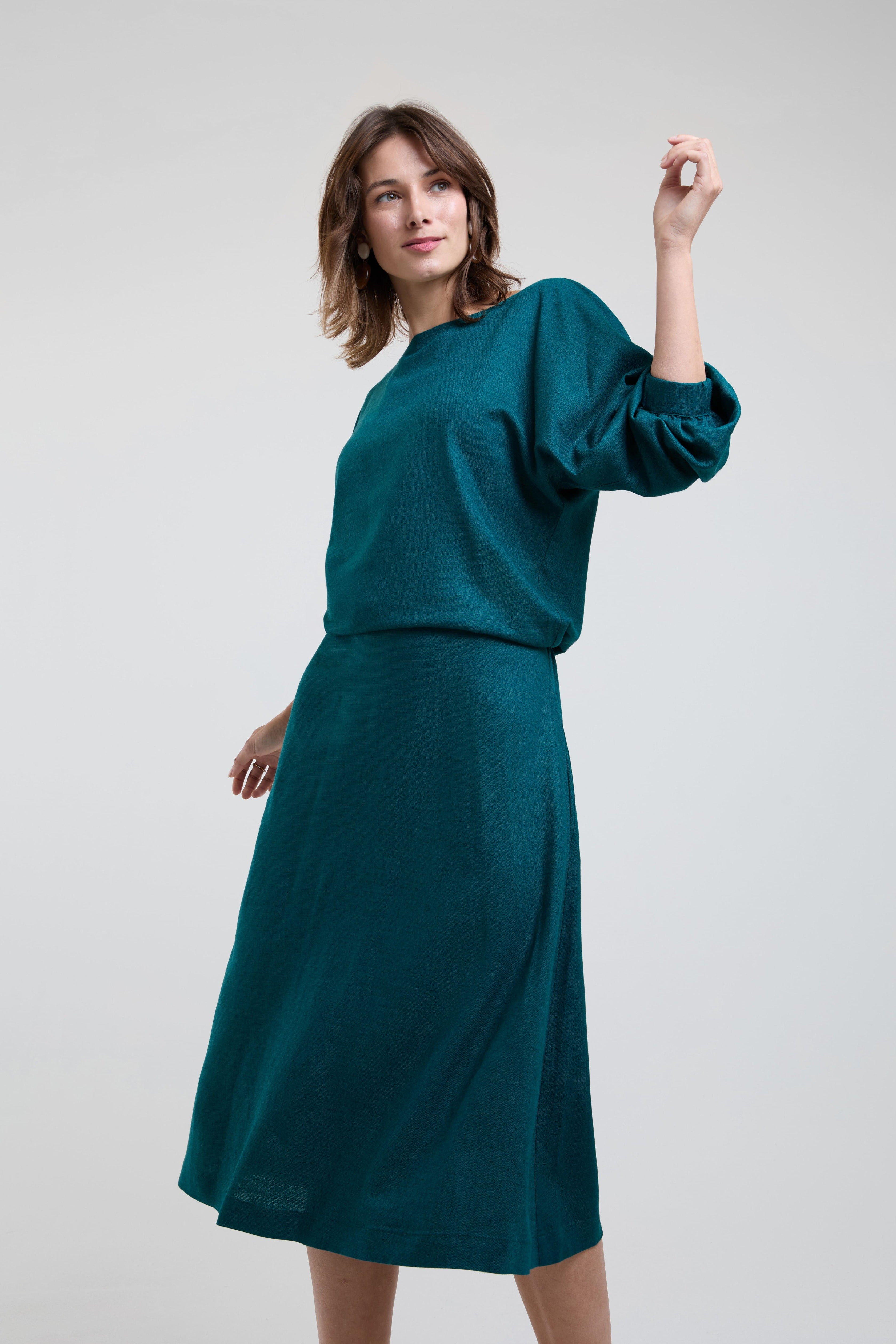 ayani-andrea-midi-dress-mit-langarm-und-verstellbarer-taille-in-gr-n image 4