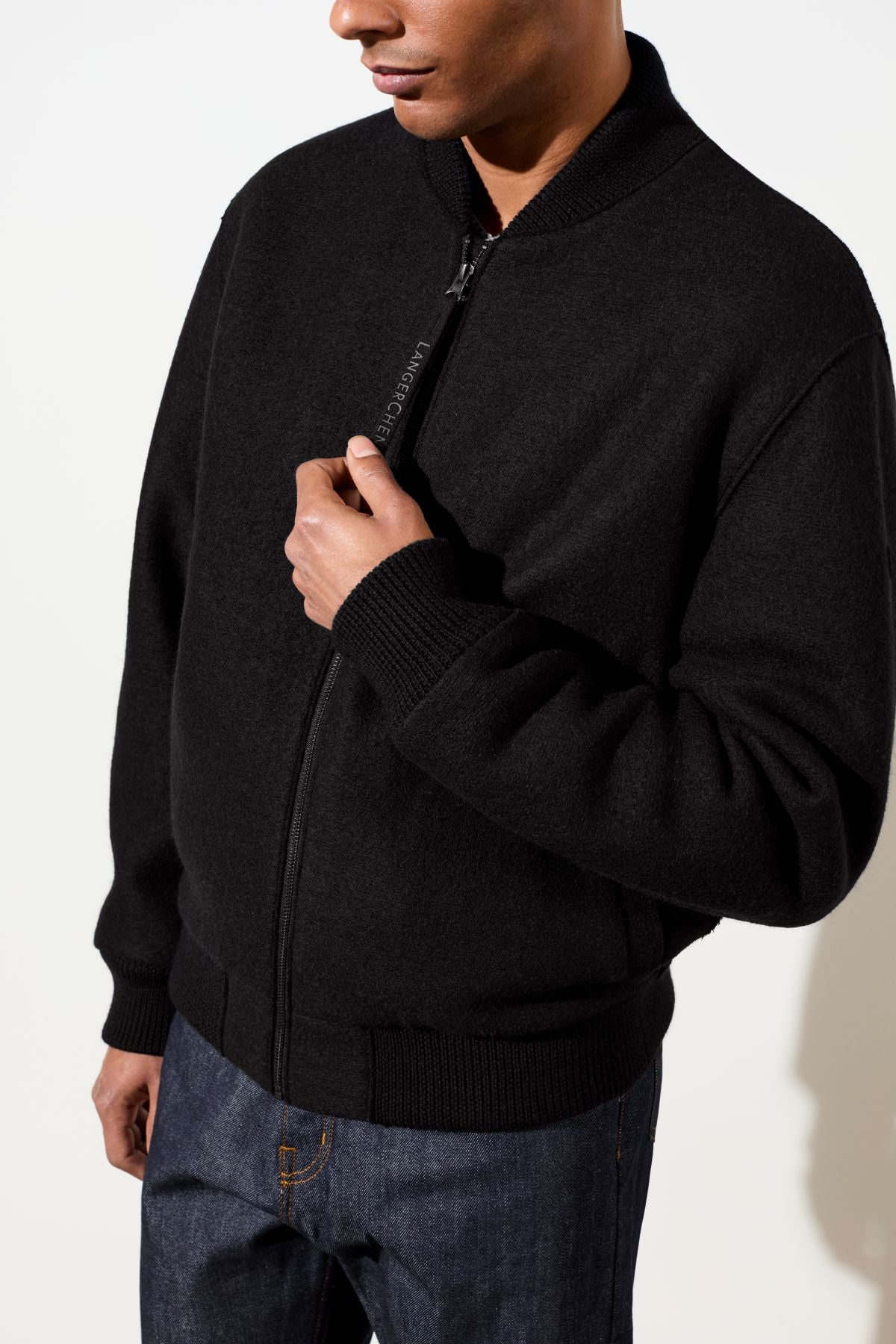 langerchen-bomber-jacke-aus-bio-wolle-black image 5