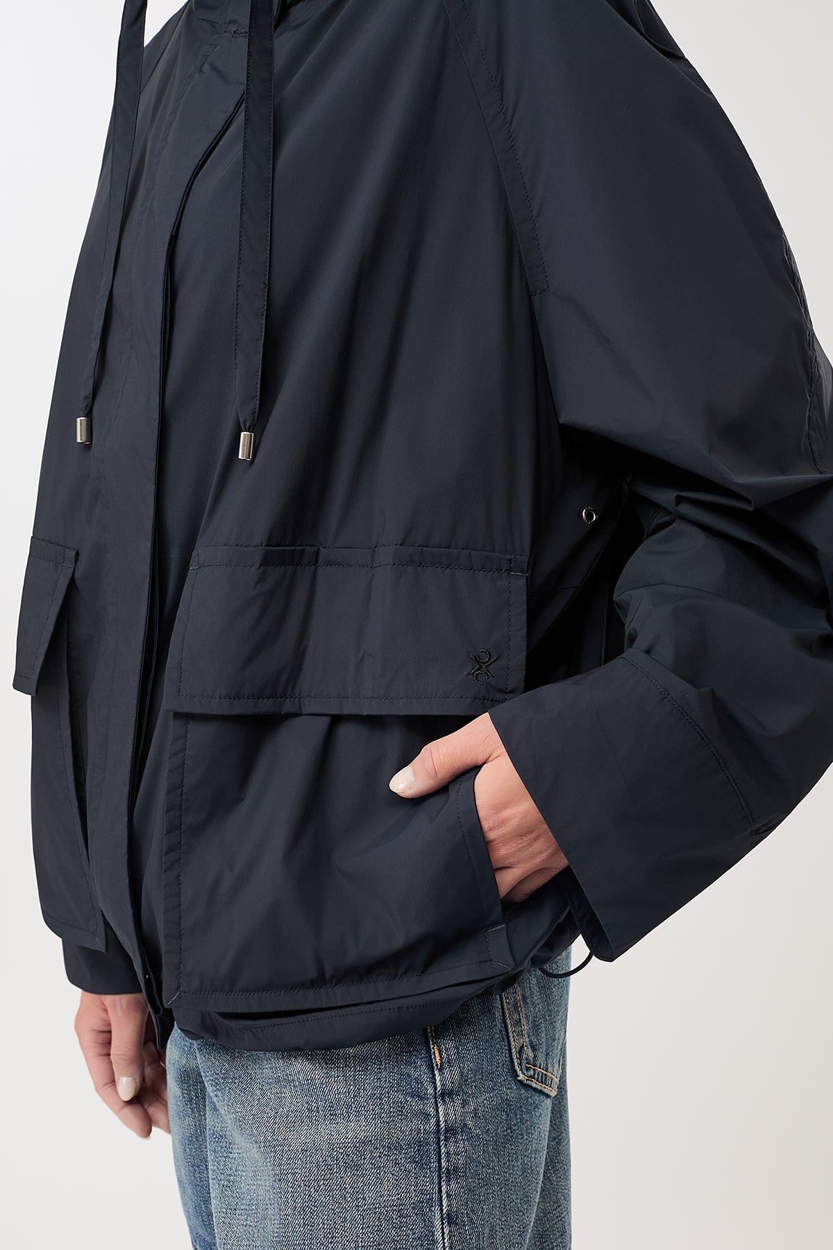 langerchen-kapuzenjacke-mit-gro-en-taschen-navy-blau image 3