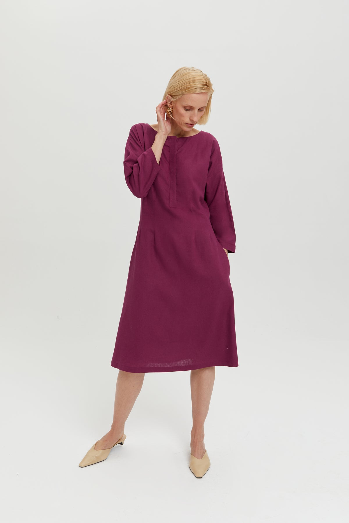 ayani-lusin-midi-leinenkleid-mit-knopfleiste-in-lila image 4