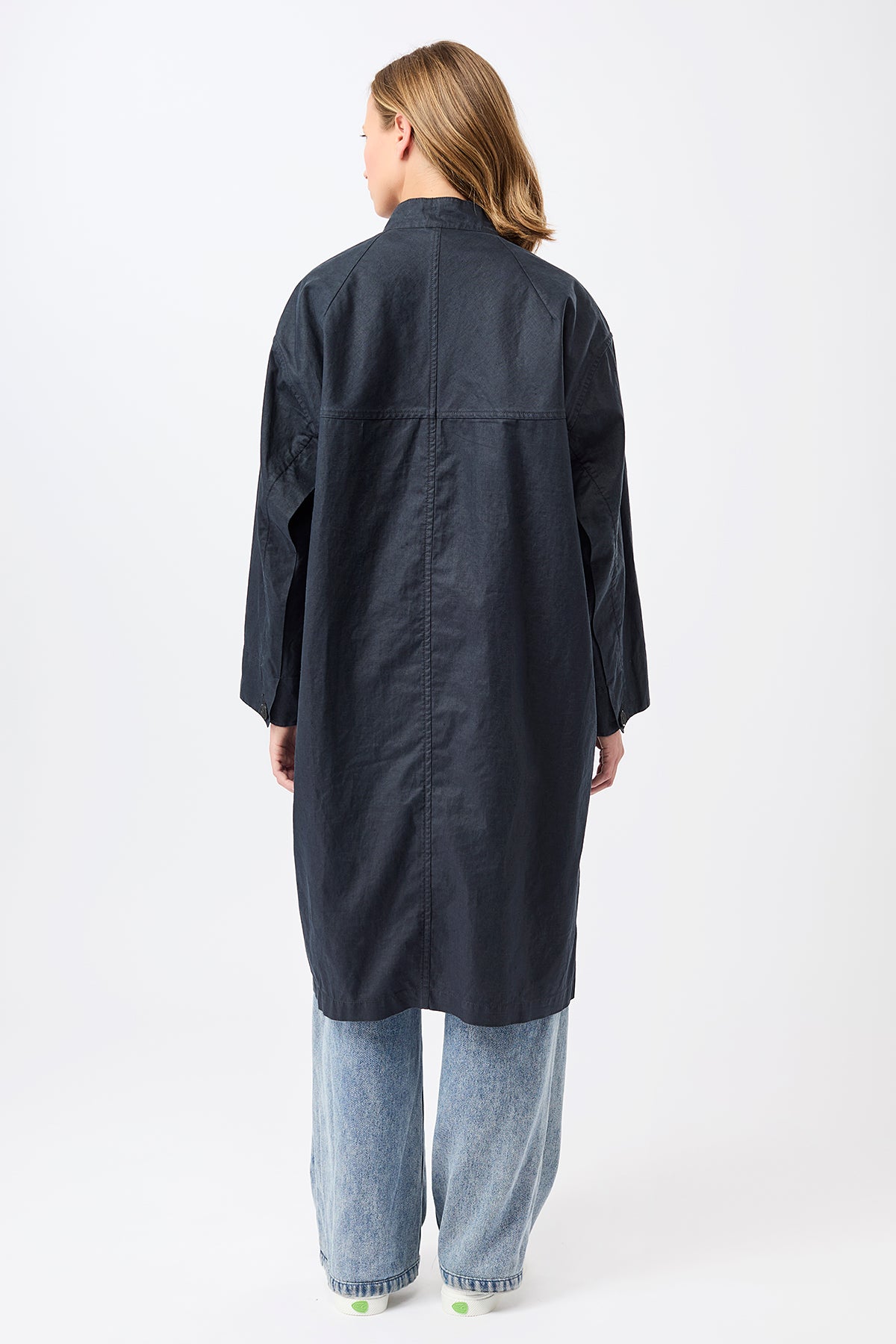 langerchen-langer-mantel-aus-leinen-mit-kn-pfen-navy image 3