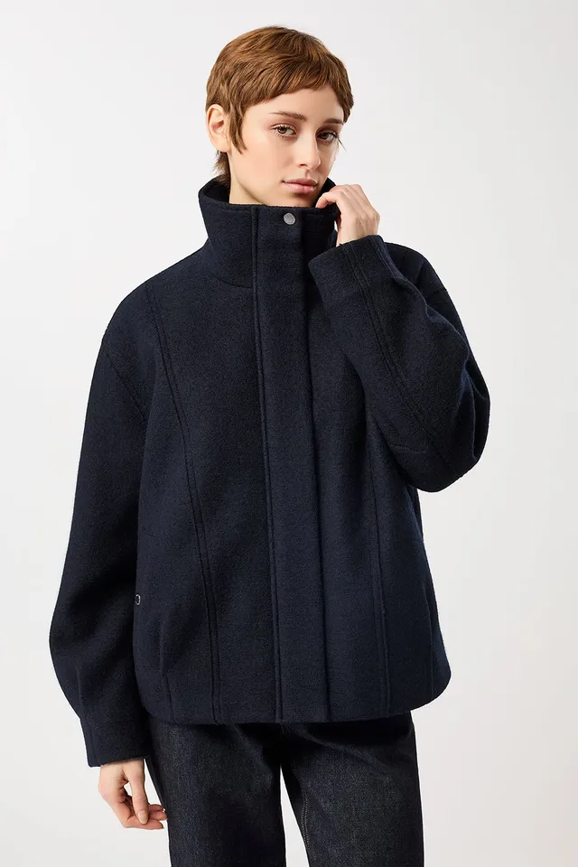 langerchen-navy-oversize-blouson-wattiert-bomber-aus-bio-wolle image 1
