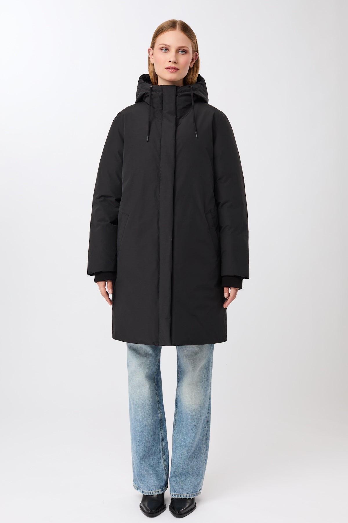 langerchen-lange-jacke-mit-kapuze-und-eco-daune-black image 1