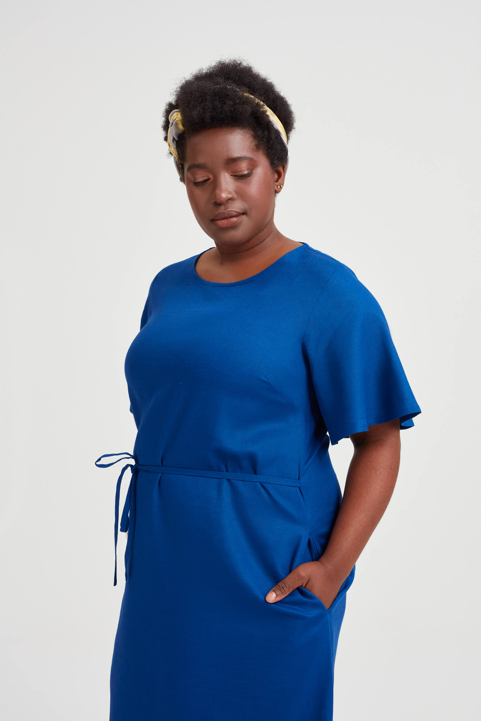 ayani-nika-kleid-mit-rundhals-und-butterfly-rmeln-in-ocean-blue image 2