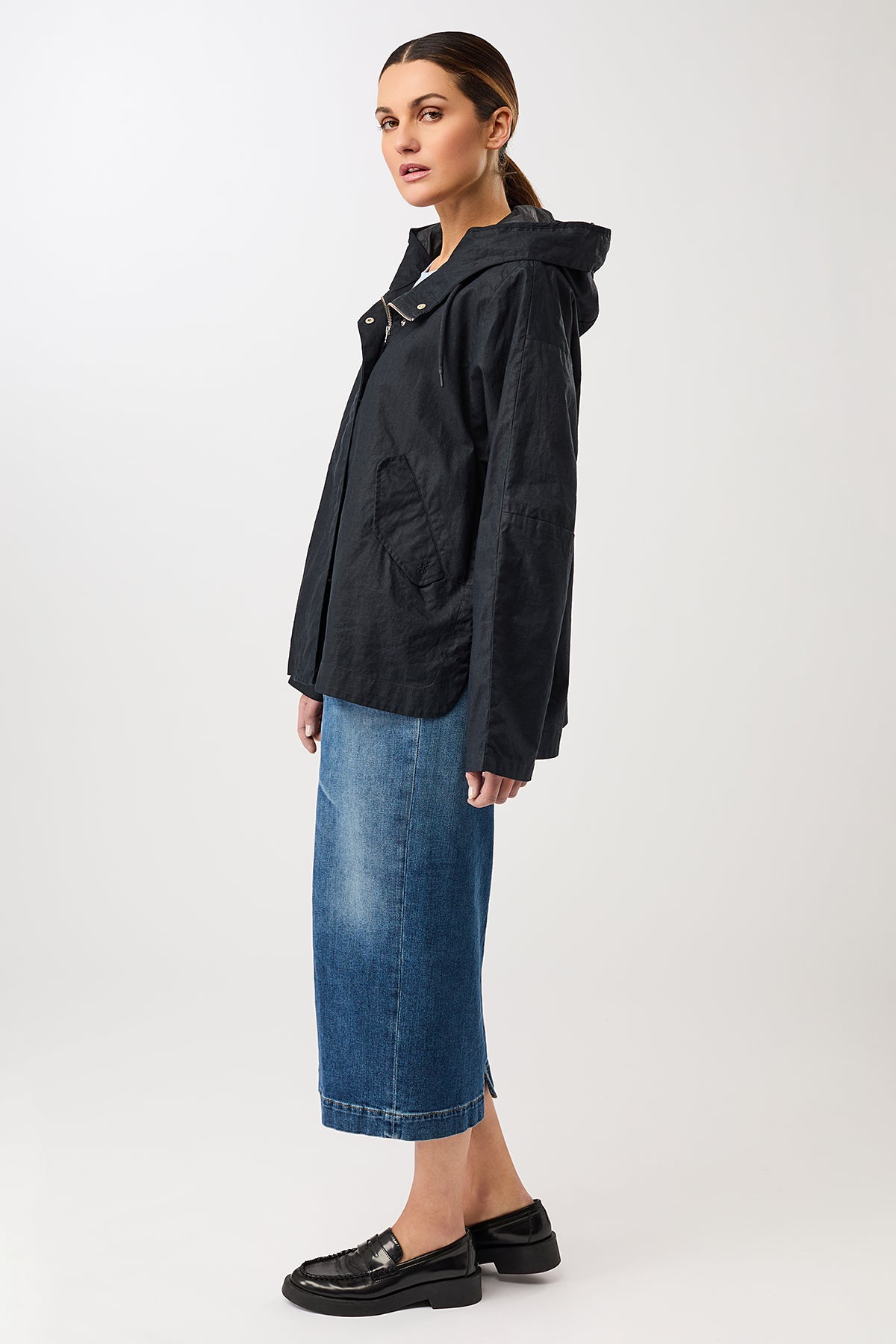 langerchen-outdoorjacke-aus-beschichtetem-leinen-navy image 2
