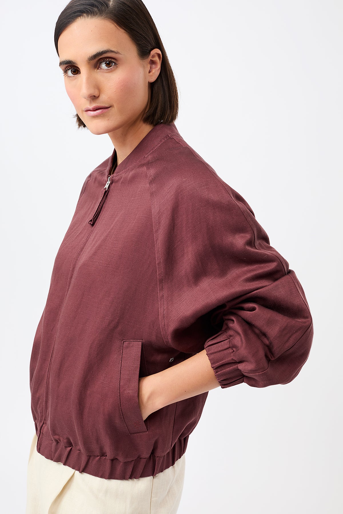 langerchen-bomberjacke-aus-tencel-blouson-in-rubywood image 6