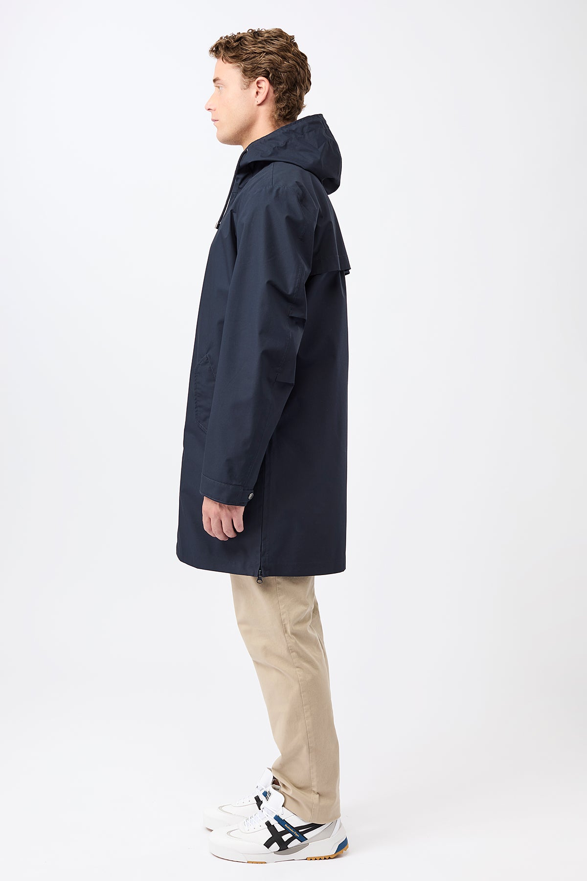 langerchen-regenparka-mit-seitlichen-rei-verschl-ssen-am-saum-navy image 2