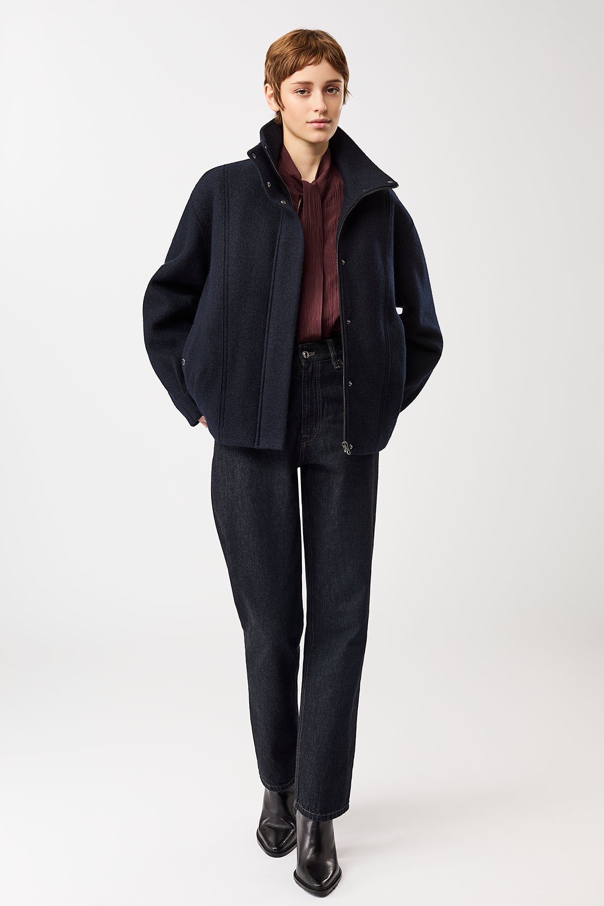 langerchen-navy-oversize-blouson-wattiert-bomber-aus-bio-wolle image 4