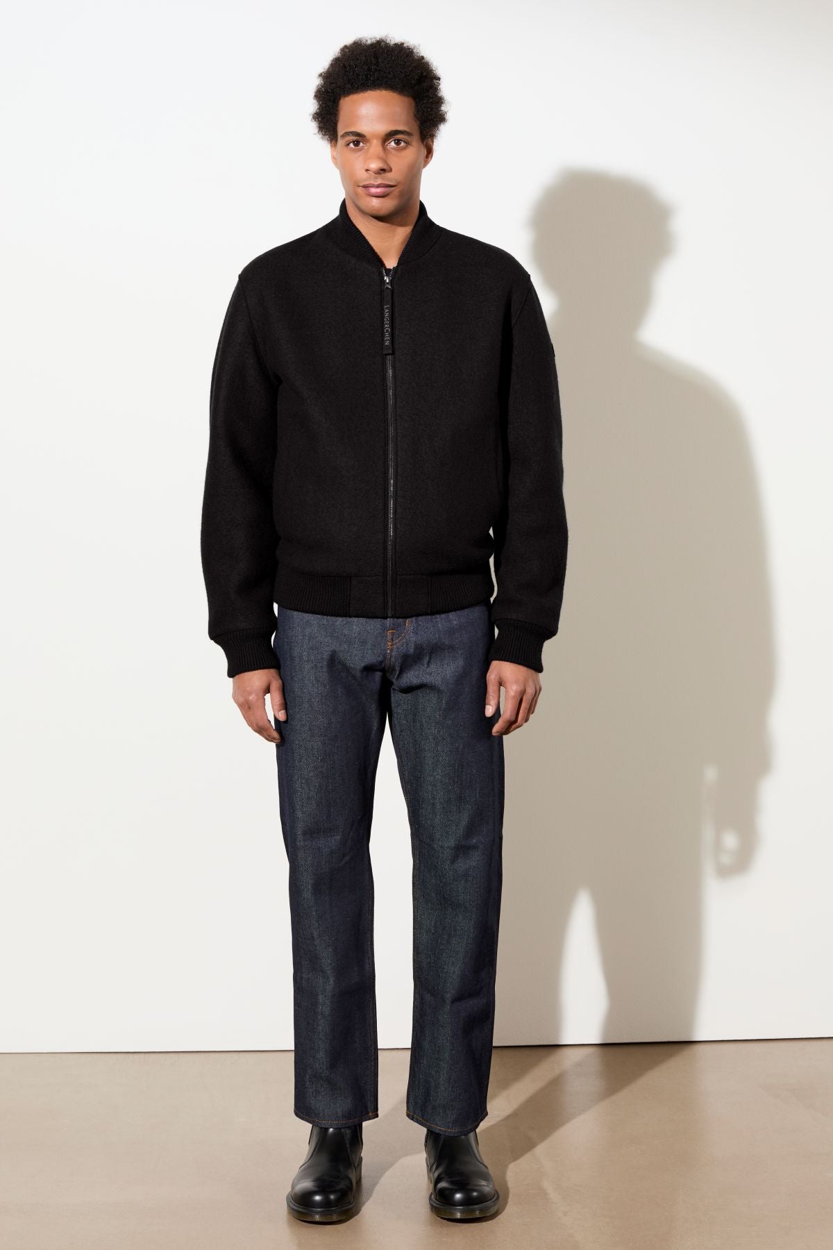 langerchen-bomber-jacke-aus-bio-wolle-black image 1