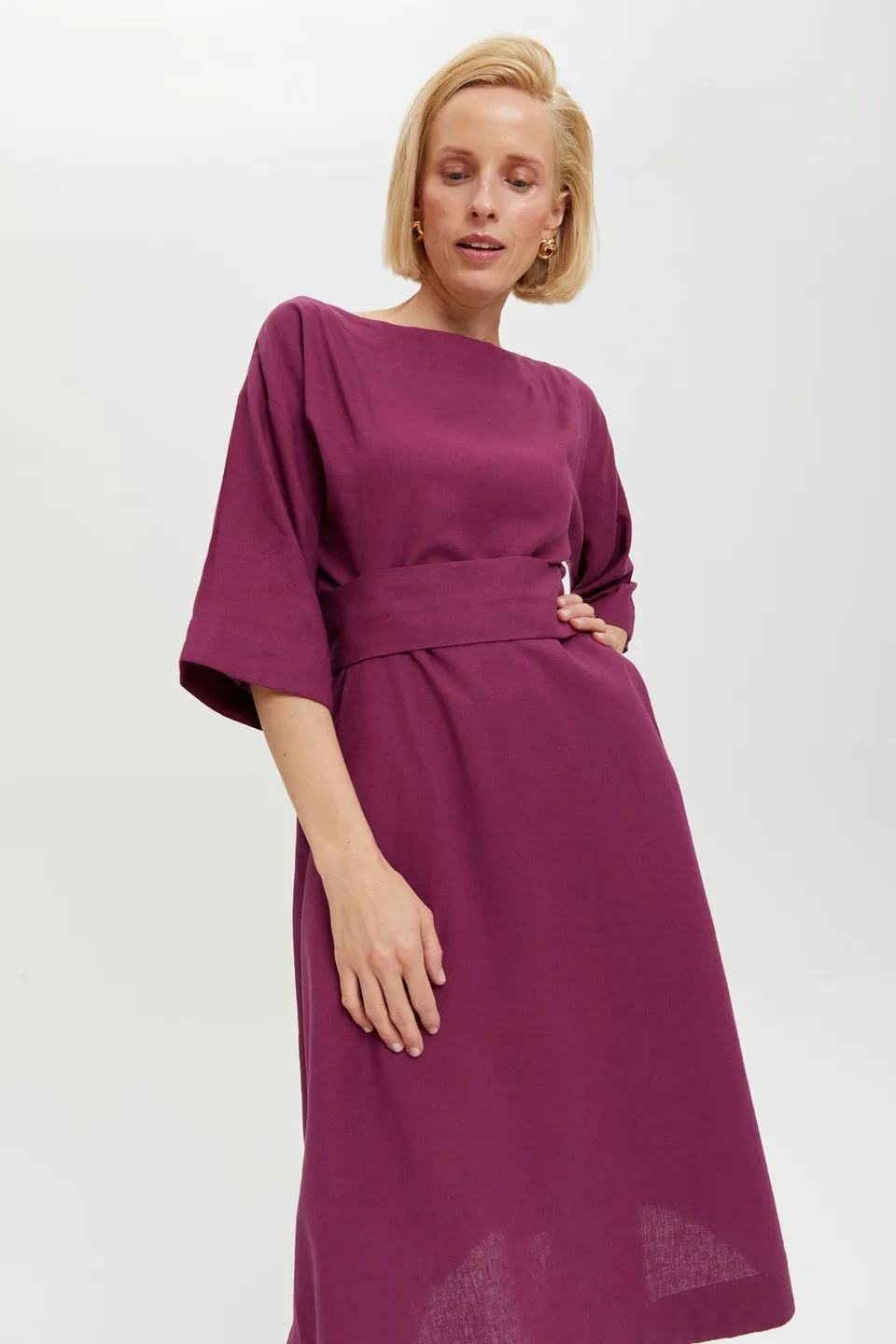 ayani-mane-elegantes-midi-kleid-mit-kimono-g-rtel-in-purple image 1
