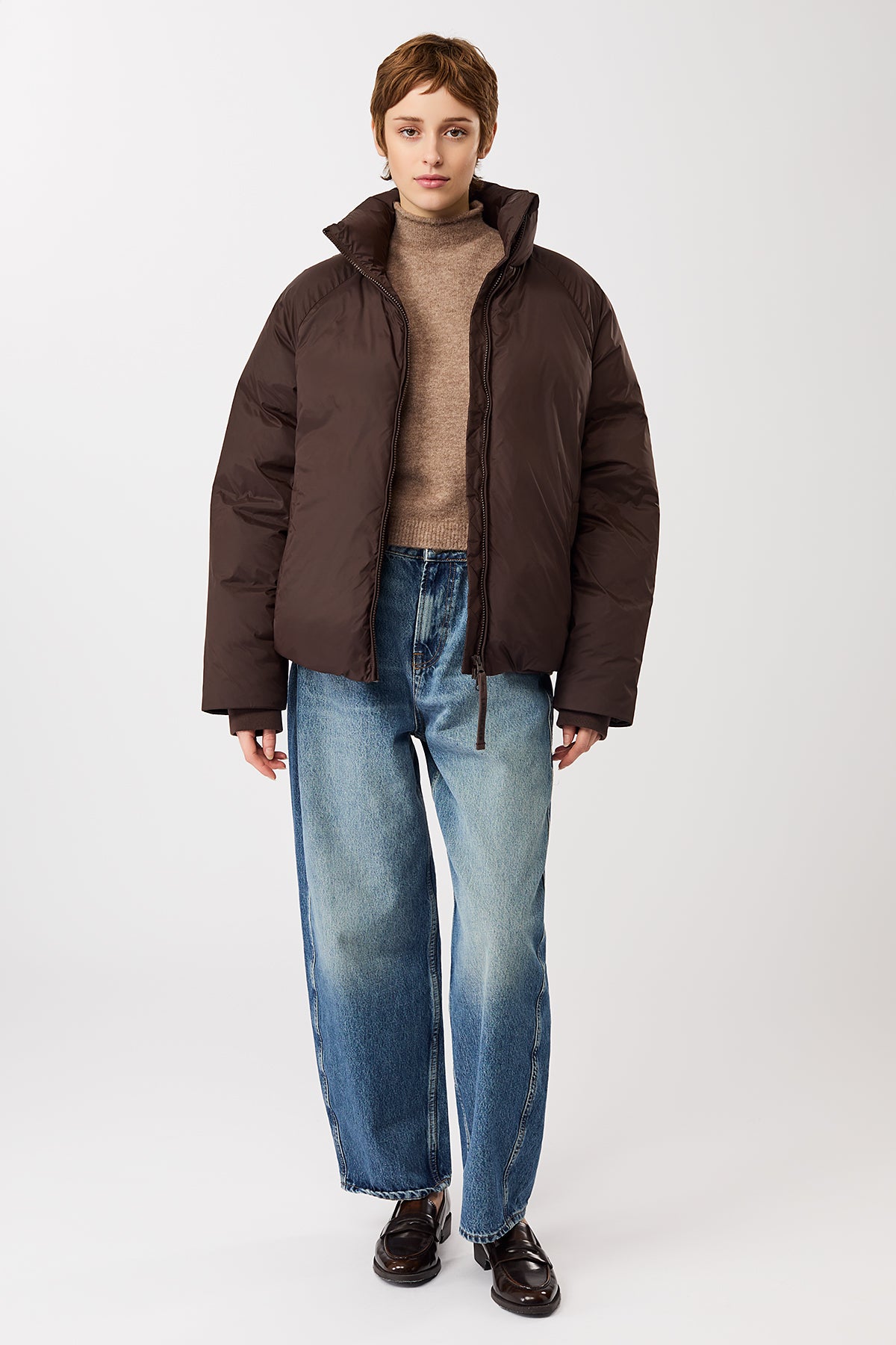 langerchen-lightweight-jacke-aus-eco-daune-kurze-jacke-coffee-braun image 5
