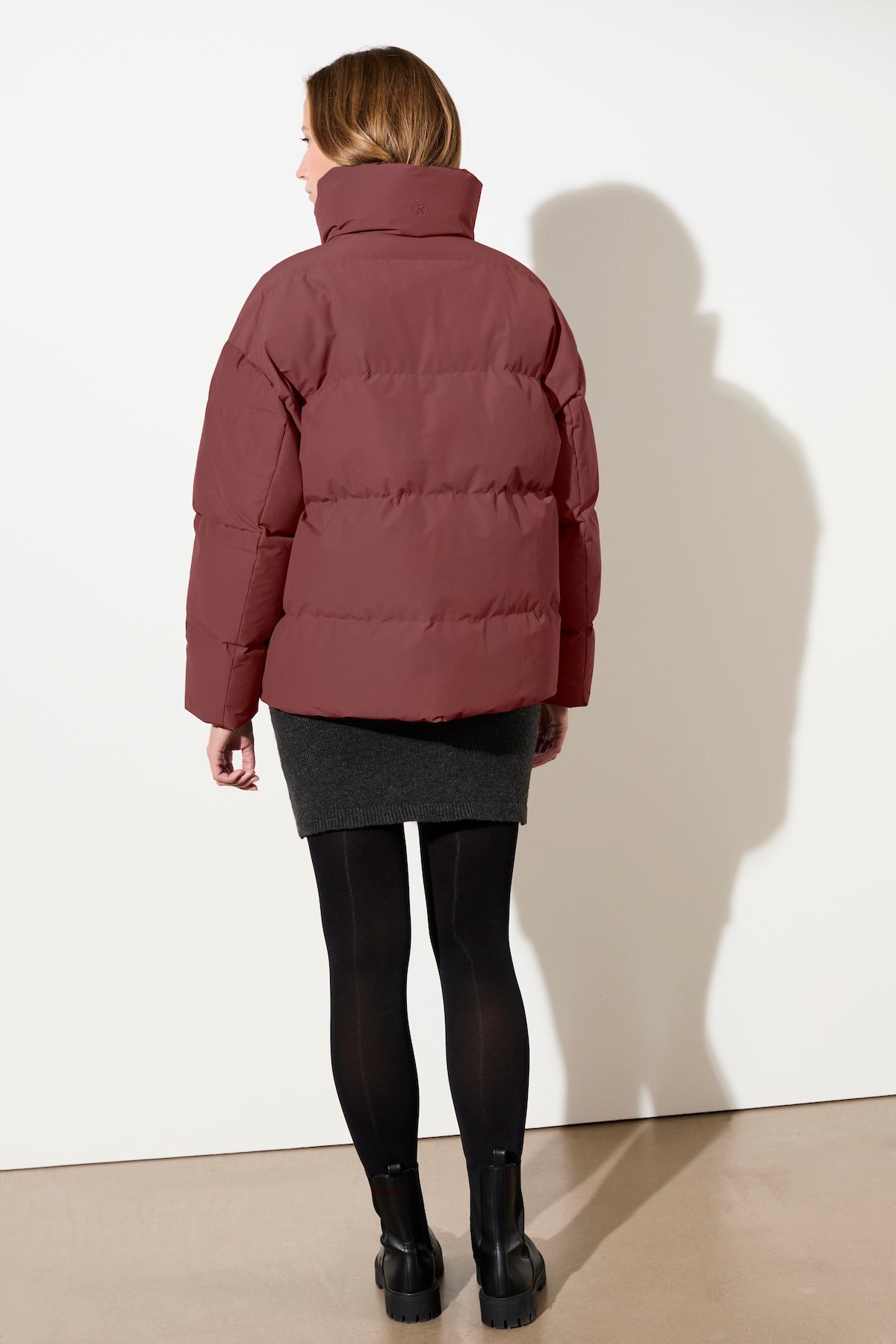 langerchen-gesteppte-jacke-aus-eco-daune-stehkragen-jacke-burgundy image 4