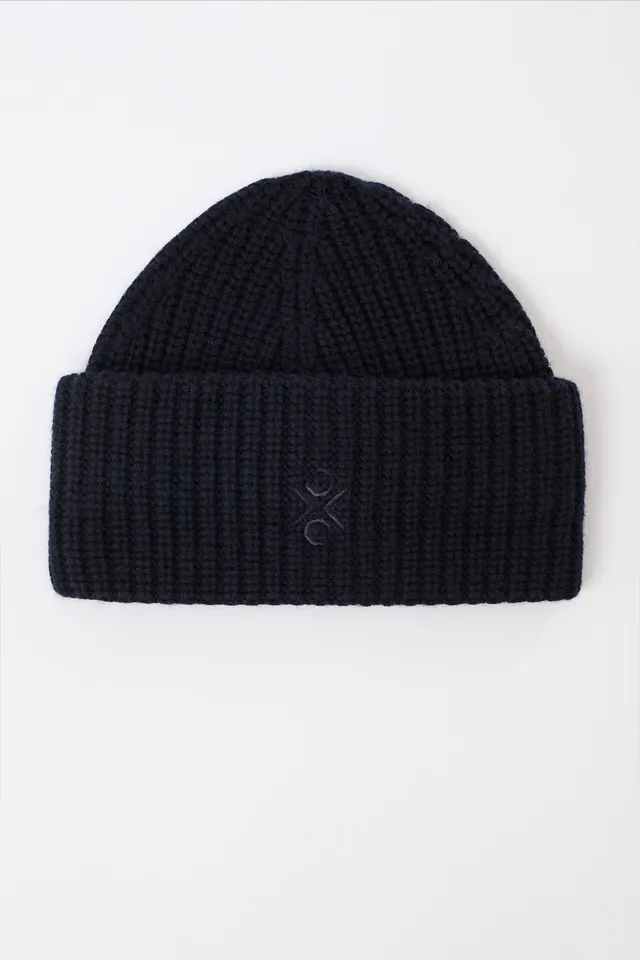 langerchen-grobstrick-m-tze-aus-bio-wolle-navy image 1