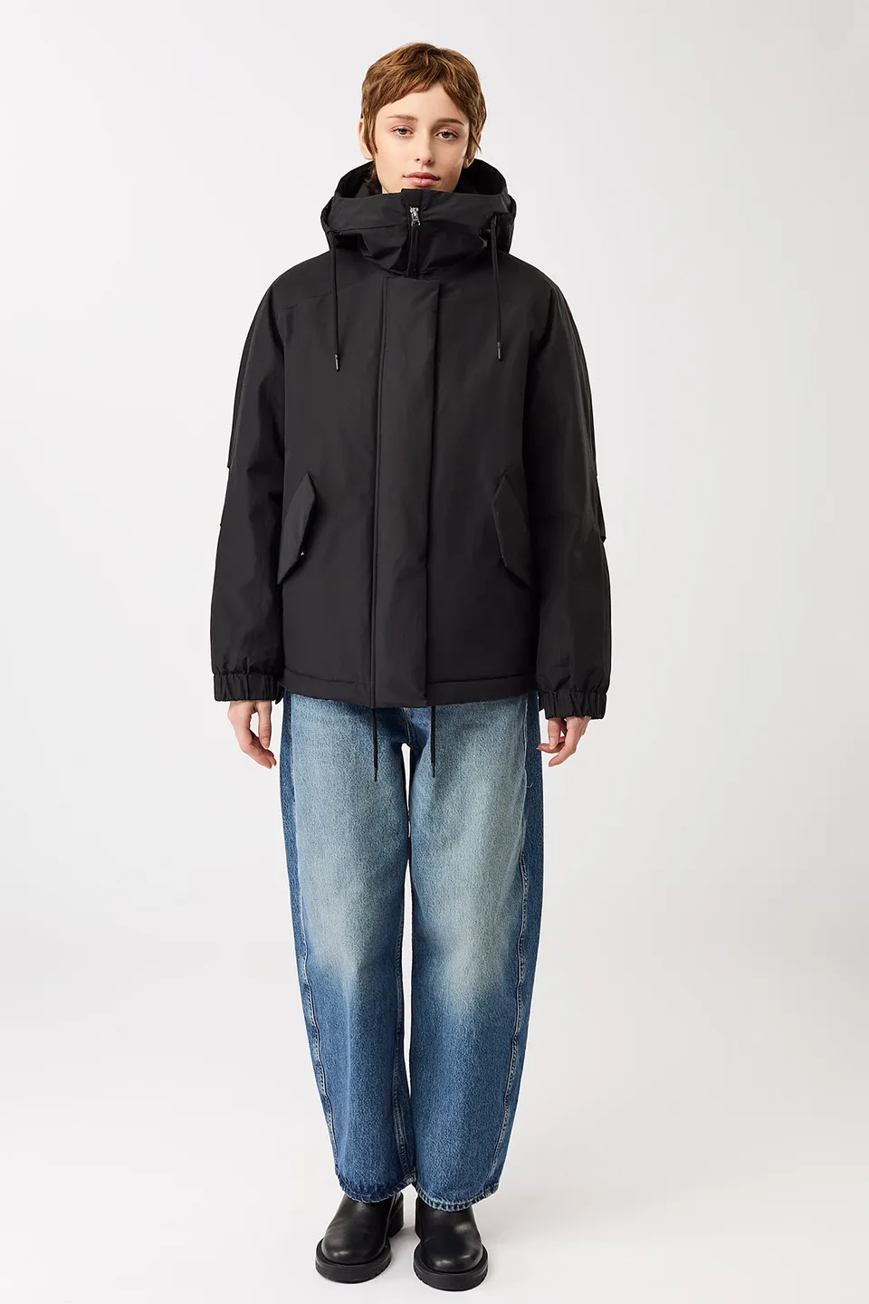 langerchen-wattierter-kurzparka-in-lockerem-volumen-black image 1