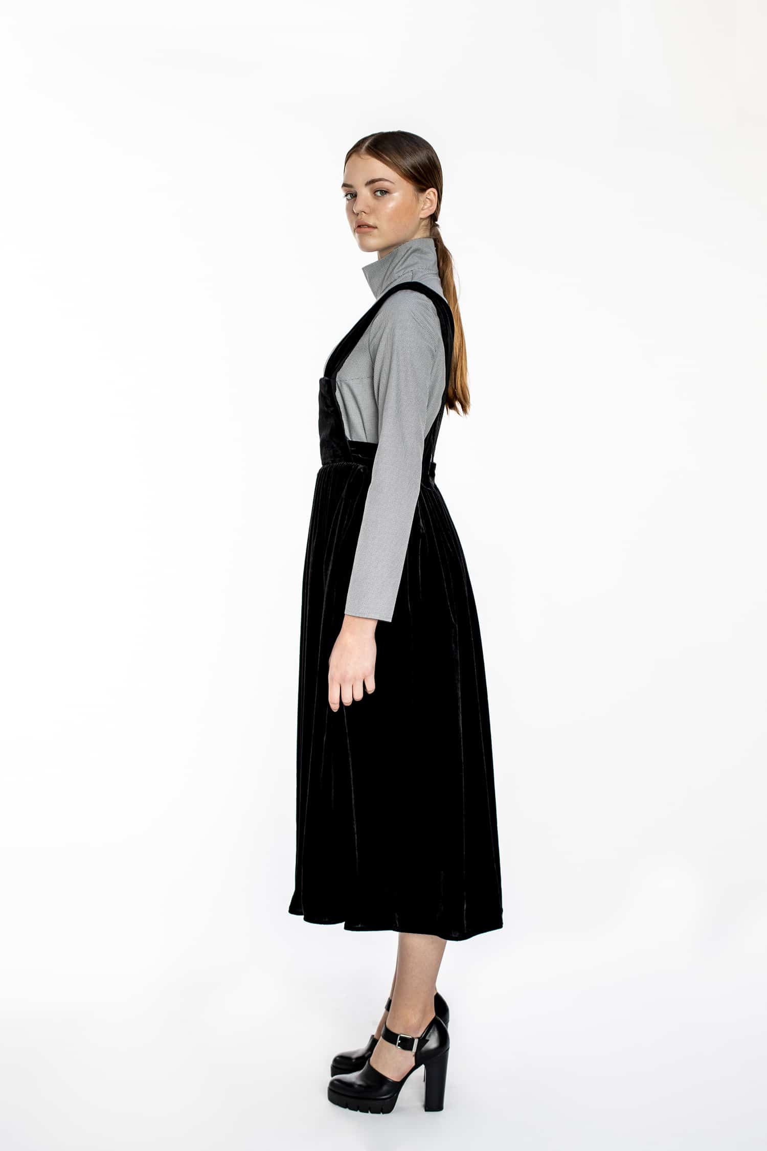 bolot-dress-grace-velvet-black-wickelrock-kleid-aus-samt image 3