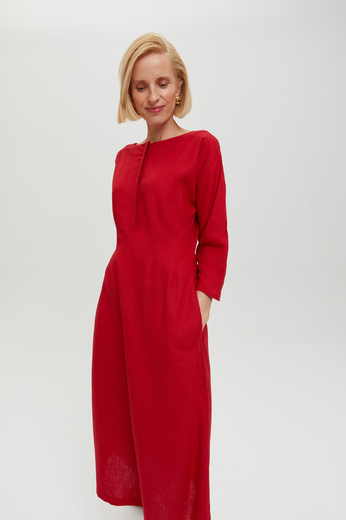 ayani-lusin-midi-leinenkleid-mit-knopfleiste-in-rot image 3