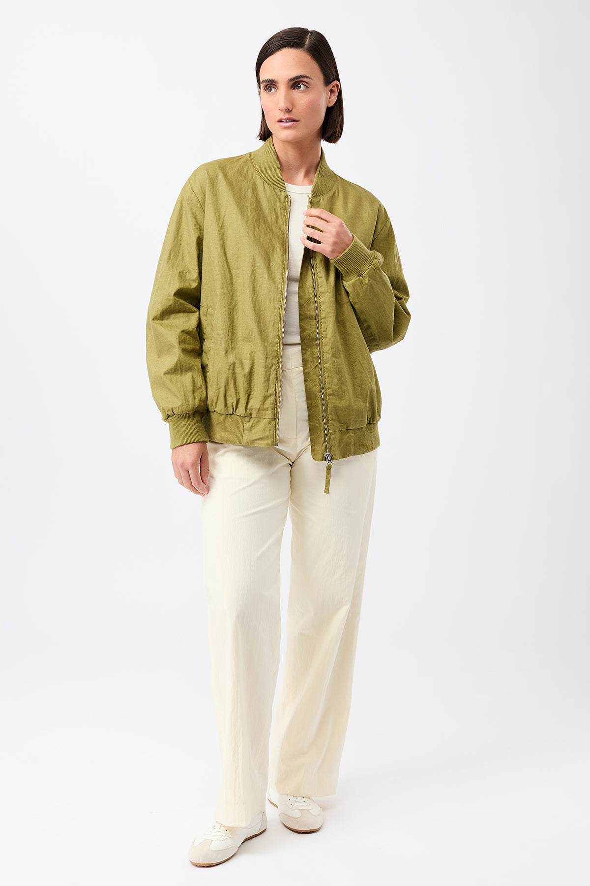langerchen-bomberjacke-mit-seitlichen-rei-verschl-ssen-blouson-in-green-olive image 6