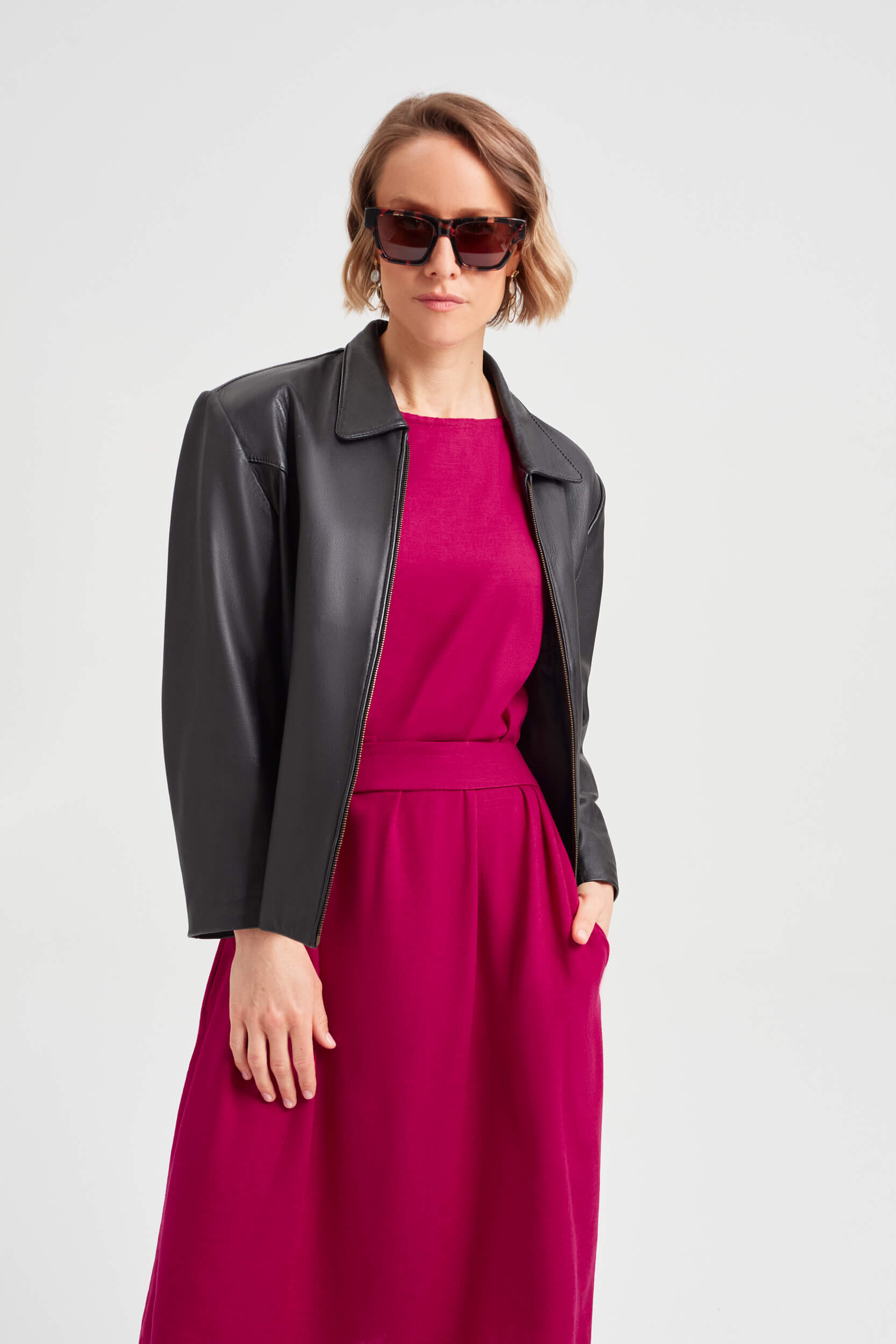 ayani-sati-midi-kleid-mit-bootsausschnitt-in-cherry-red image 6