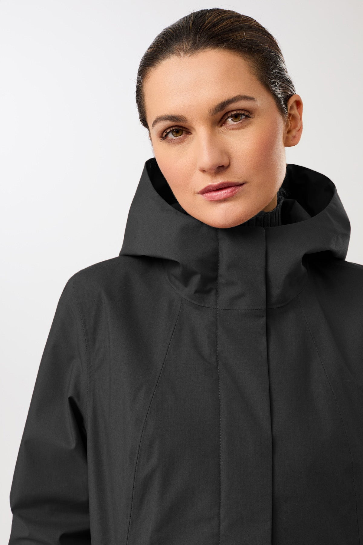 langerchen-regenparka-schmal-black-regenjacke image 4