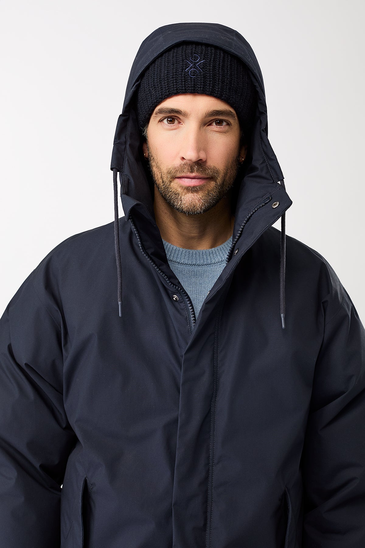 langerchen-parka-aus-eco-daune-mit-kapuze-navy image 5