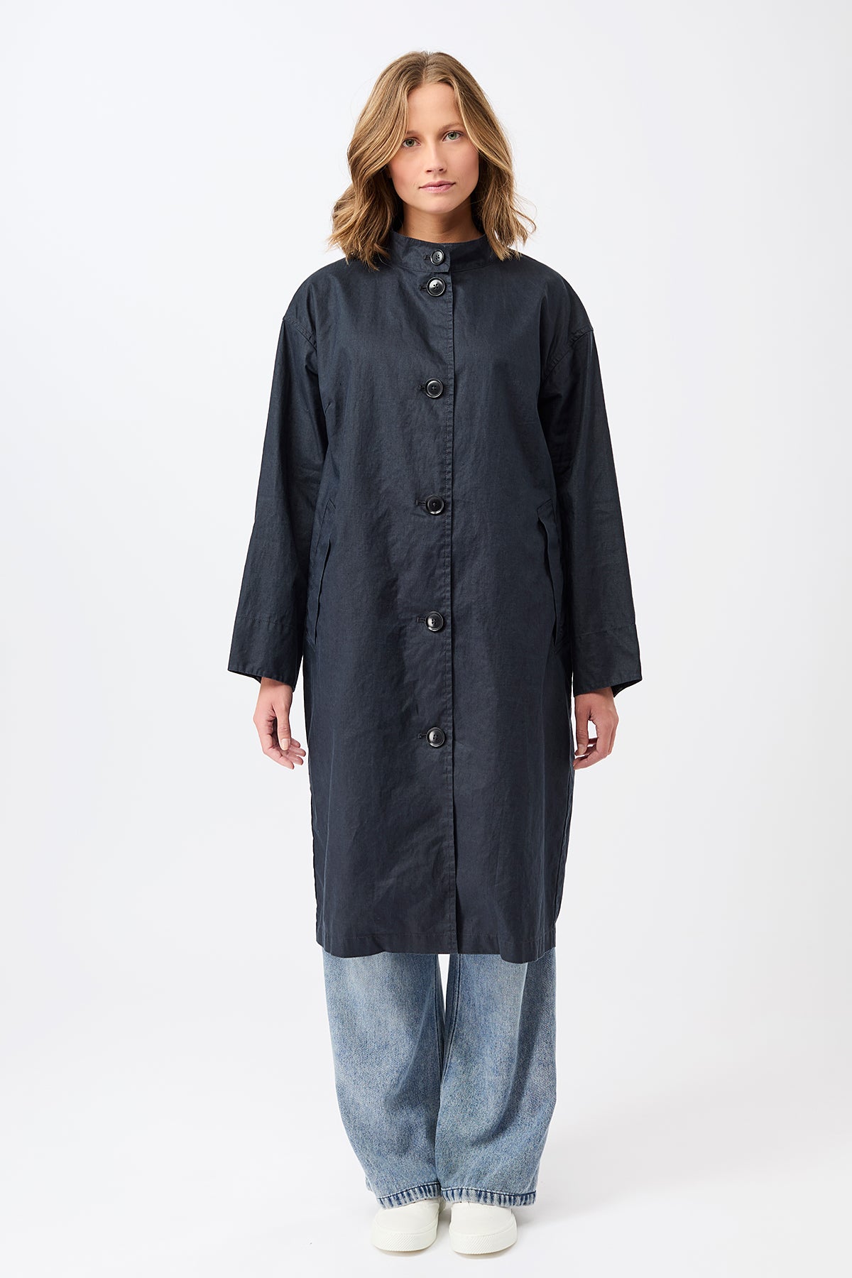 langerchen-langer-mantel-aus-leinen-mit-kn-pfen-navy image 1