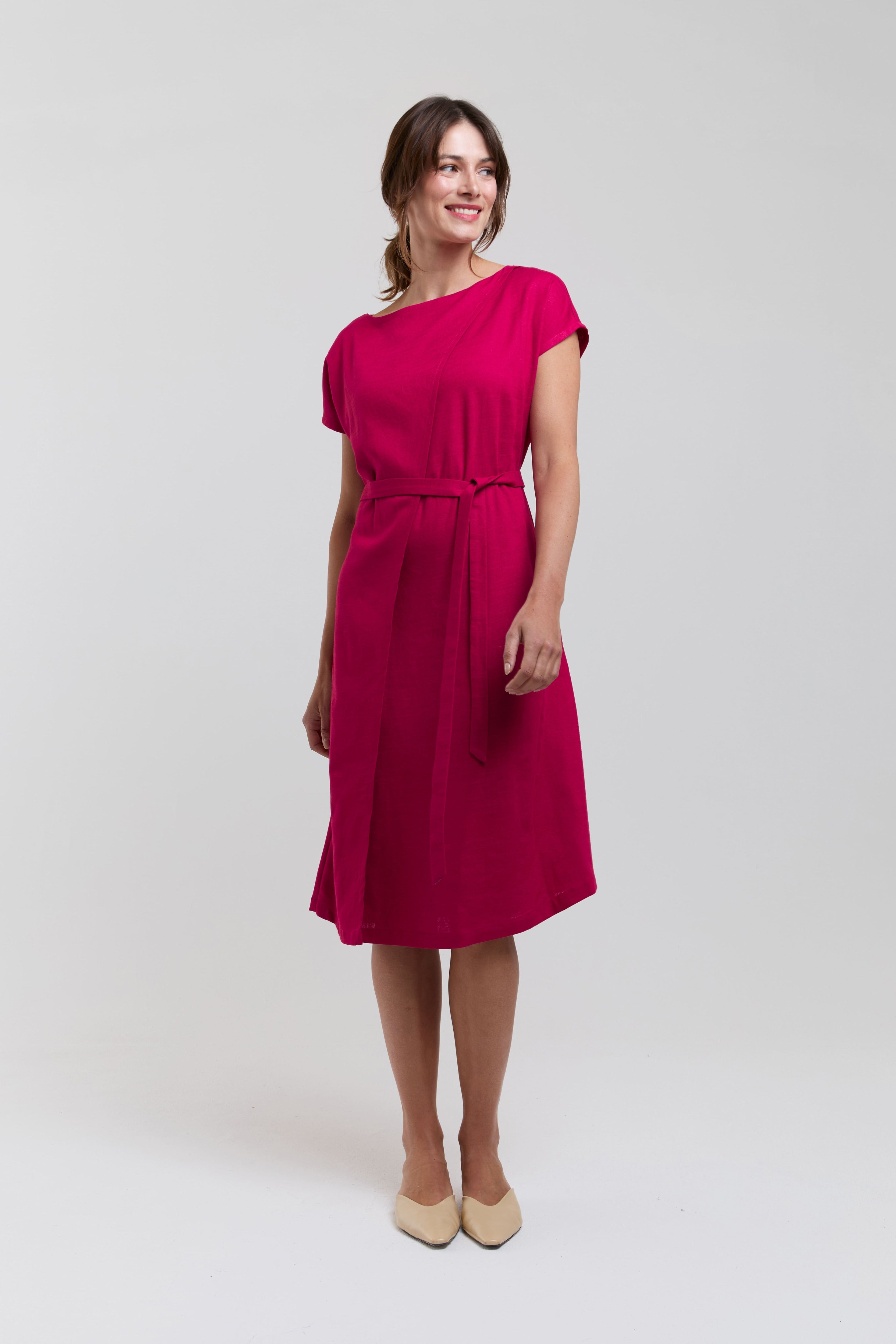 ayani-julia-elegantes-midi-kleid-mit-tailleng-rteln-in-kirschrot image 2