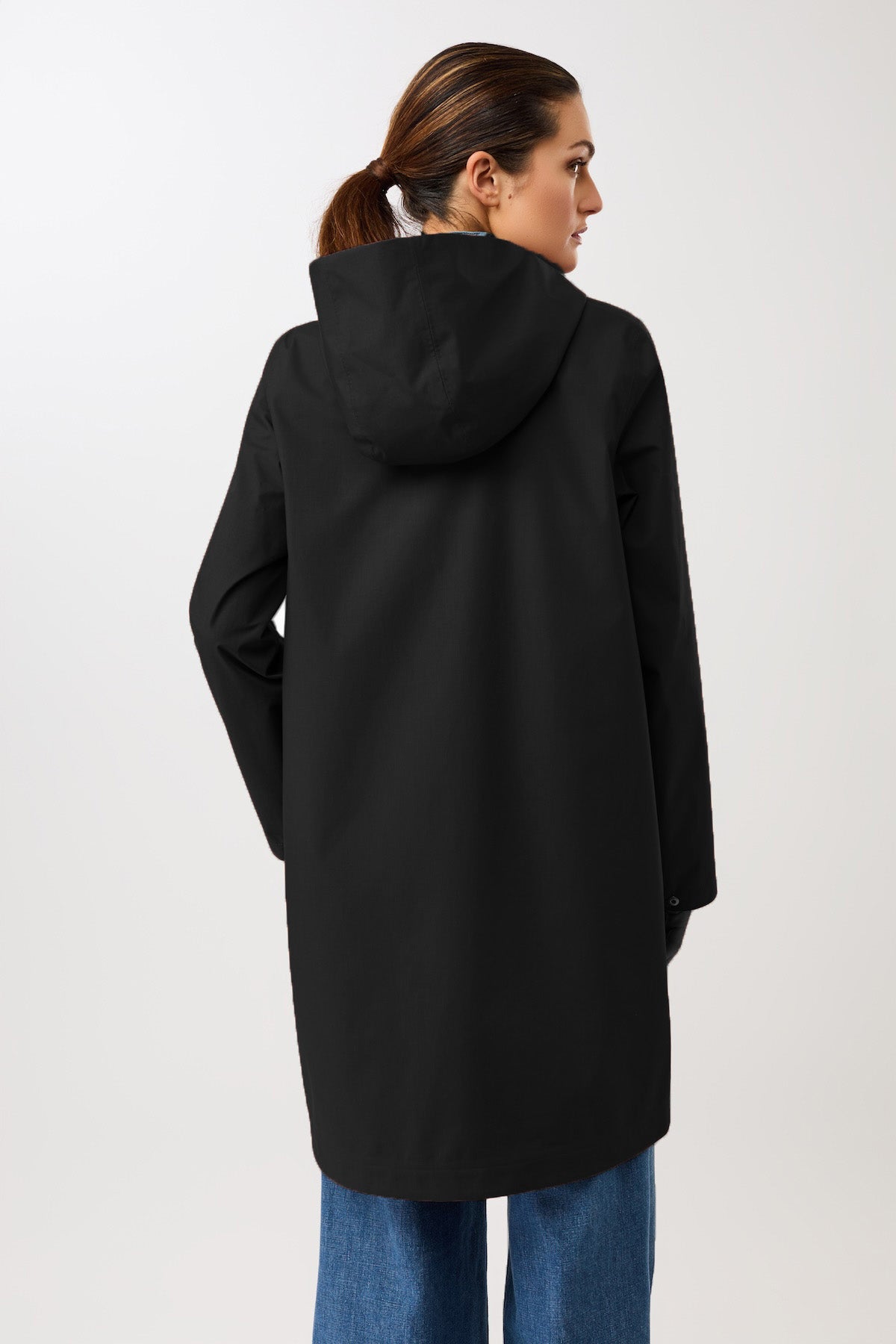langerchen-regenparka-schmal-black-regenjacke image 3