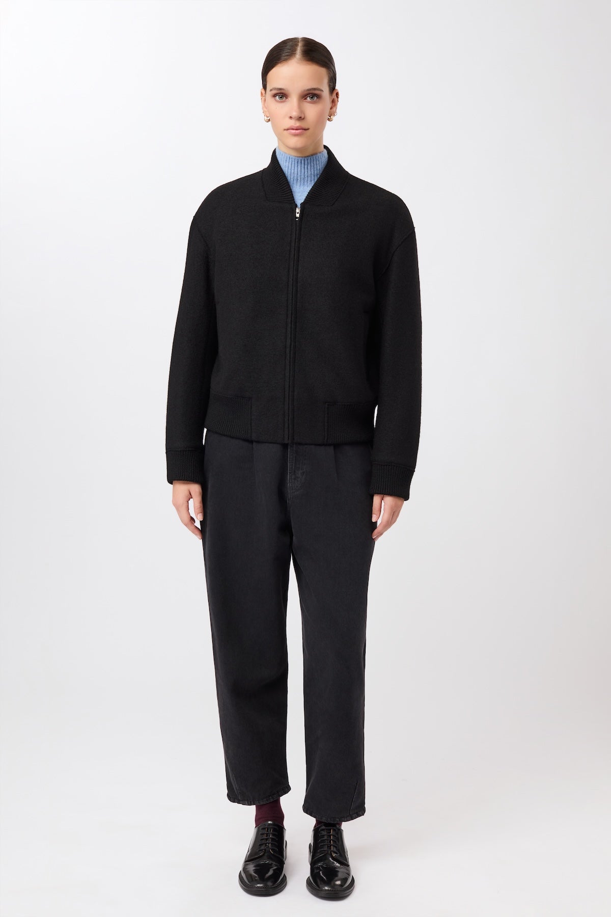 langerchen-90er-bomber-style-mit-rippe-black-aus-bio-wolle image 1