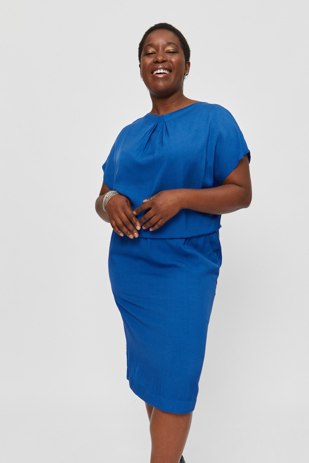 ayani-amy-midi-kleid-mit-bleistiftrock-in-classic-blue image 8