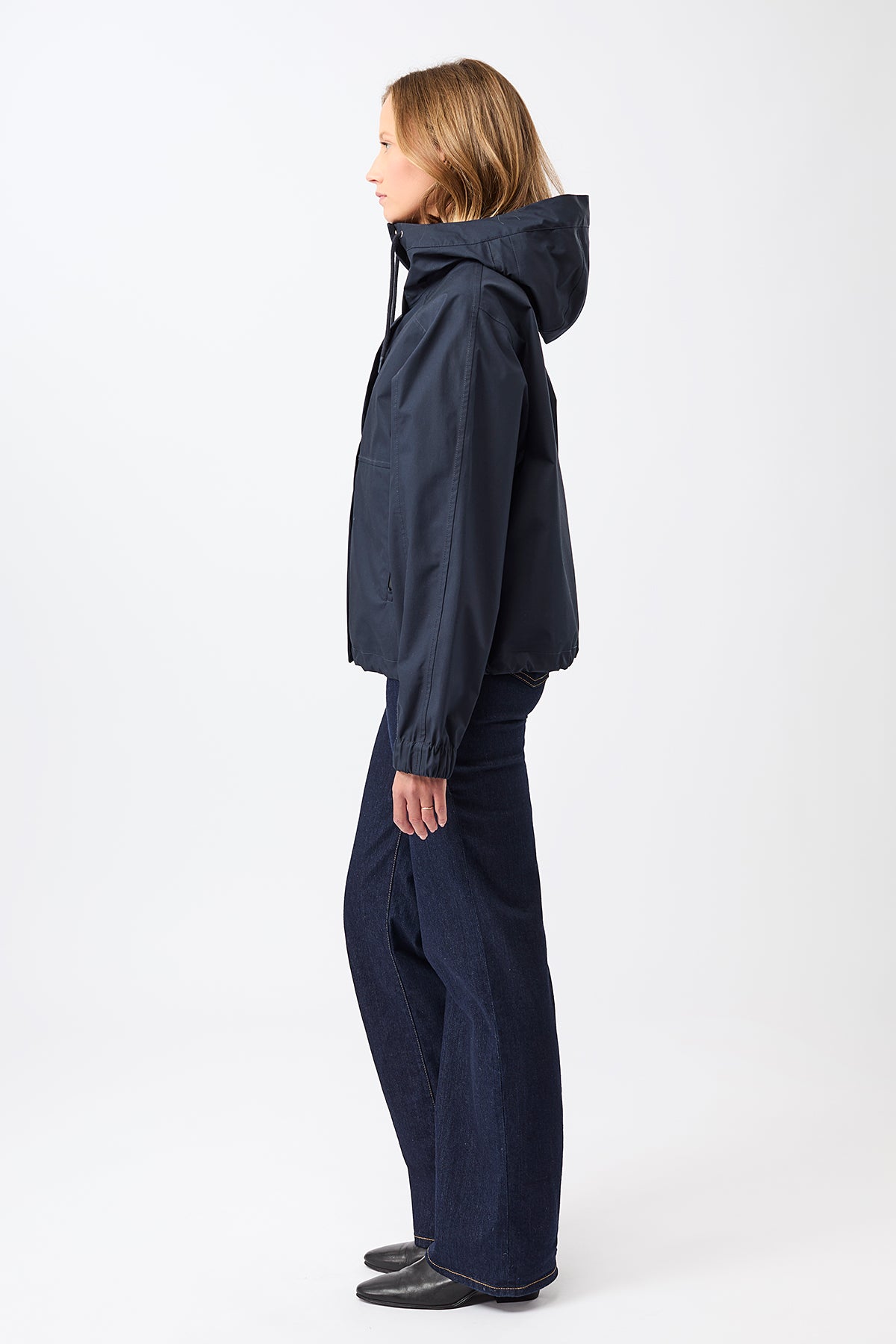 langerchen-kurze-regenjacke-mit-rei-verschlusstasche-navy-regenjacke image 2