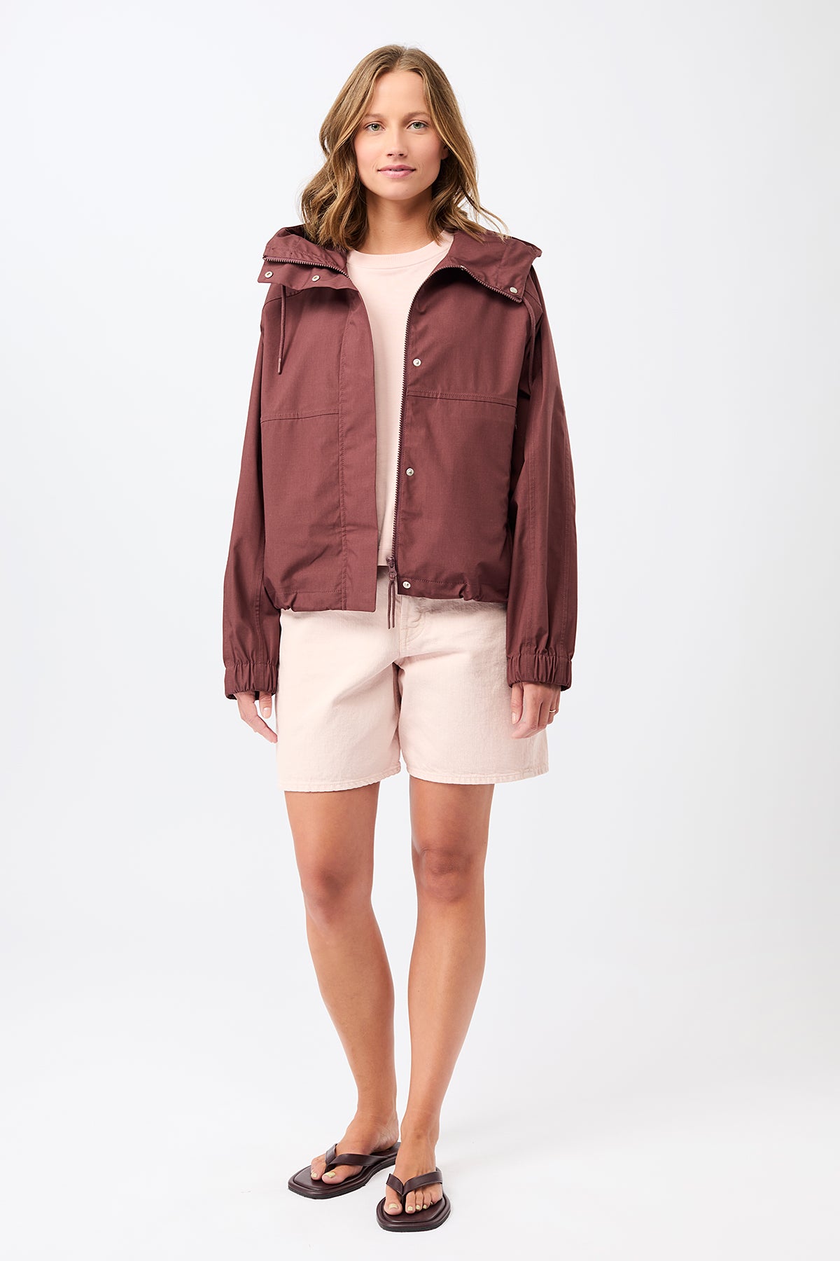 langerchen-kurze-regenjacke-mit-reissverschlusstasche-regenjacke-rubywood image 6