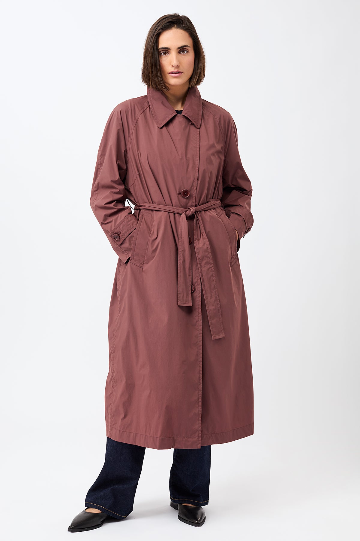 langerchen-leichter-trenchcoat-mit-raglannaht-lange-jacke-in-rubywood image 1
