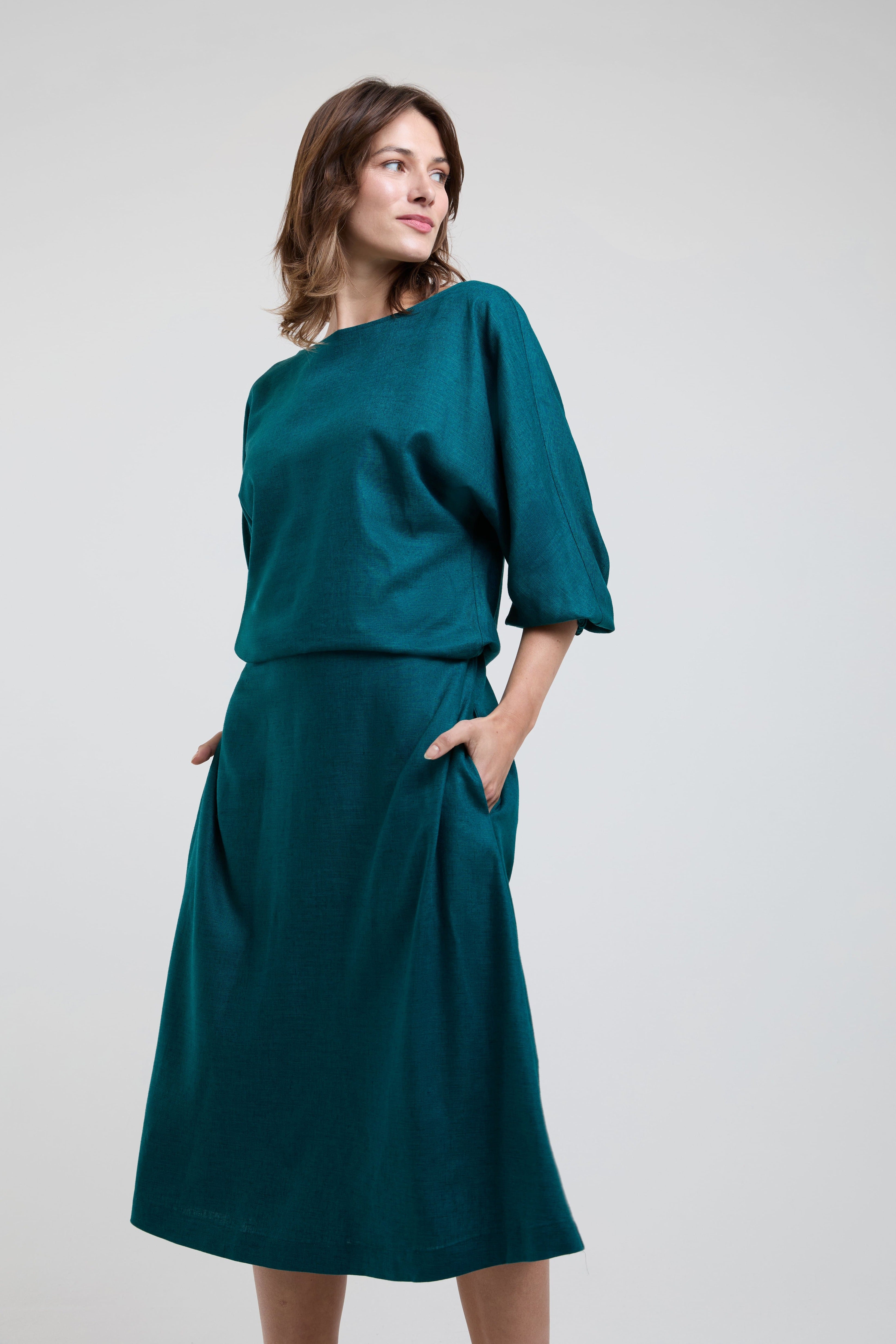ayani-andrea-midi-dress-mit-langarm-und-verstellbarer-taille-in-gr-n image 3