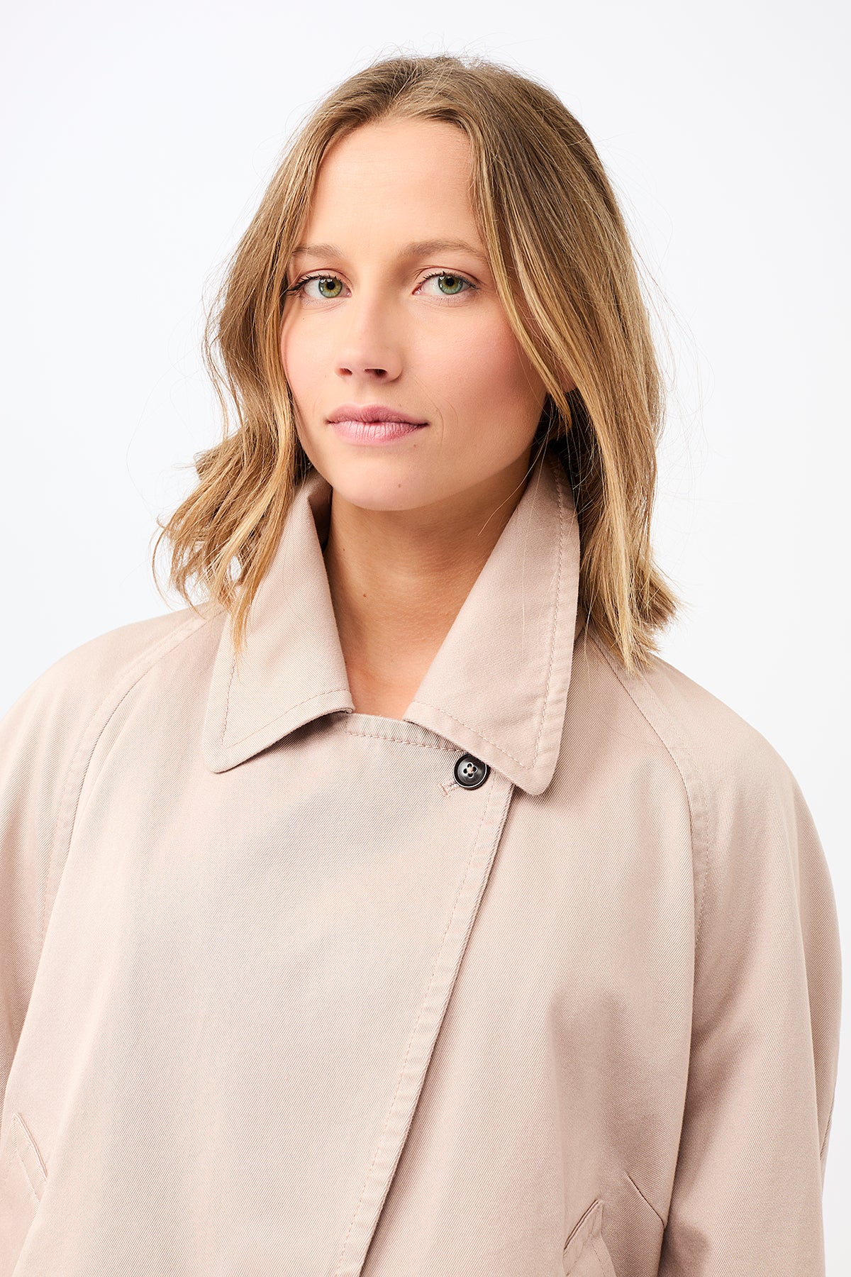 langerchen-kurze-trenchjacke-aus-bio-baumwolle-in-blush image 5