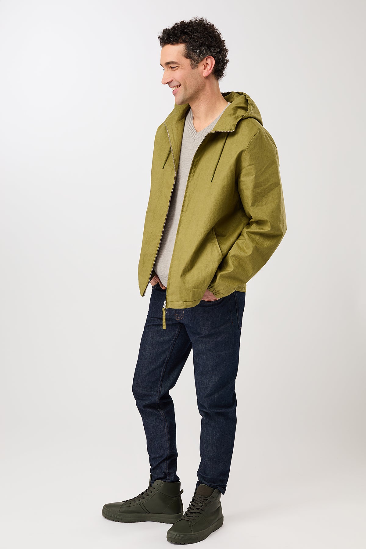 langerchen-kurze-jacke-aus-beschichtetem-leinen-green-olive image 1