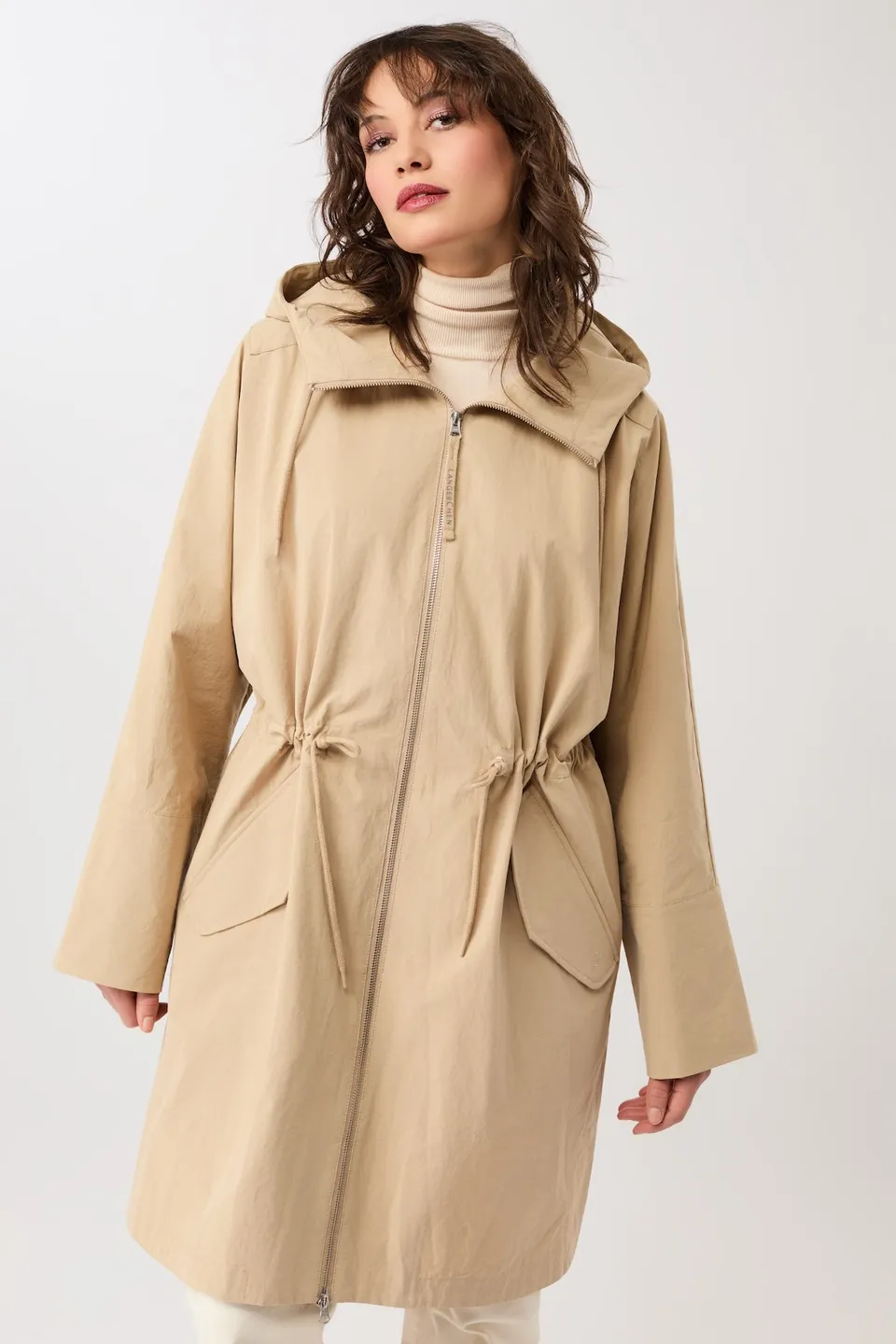 langerchen-langer-parka-natural-mit-druckkn-pfen-und-rmelaufschlag image 1