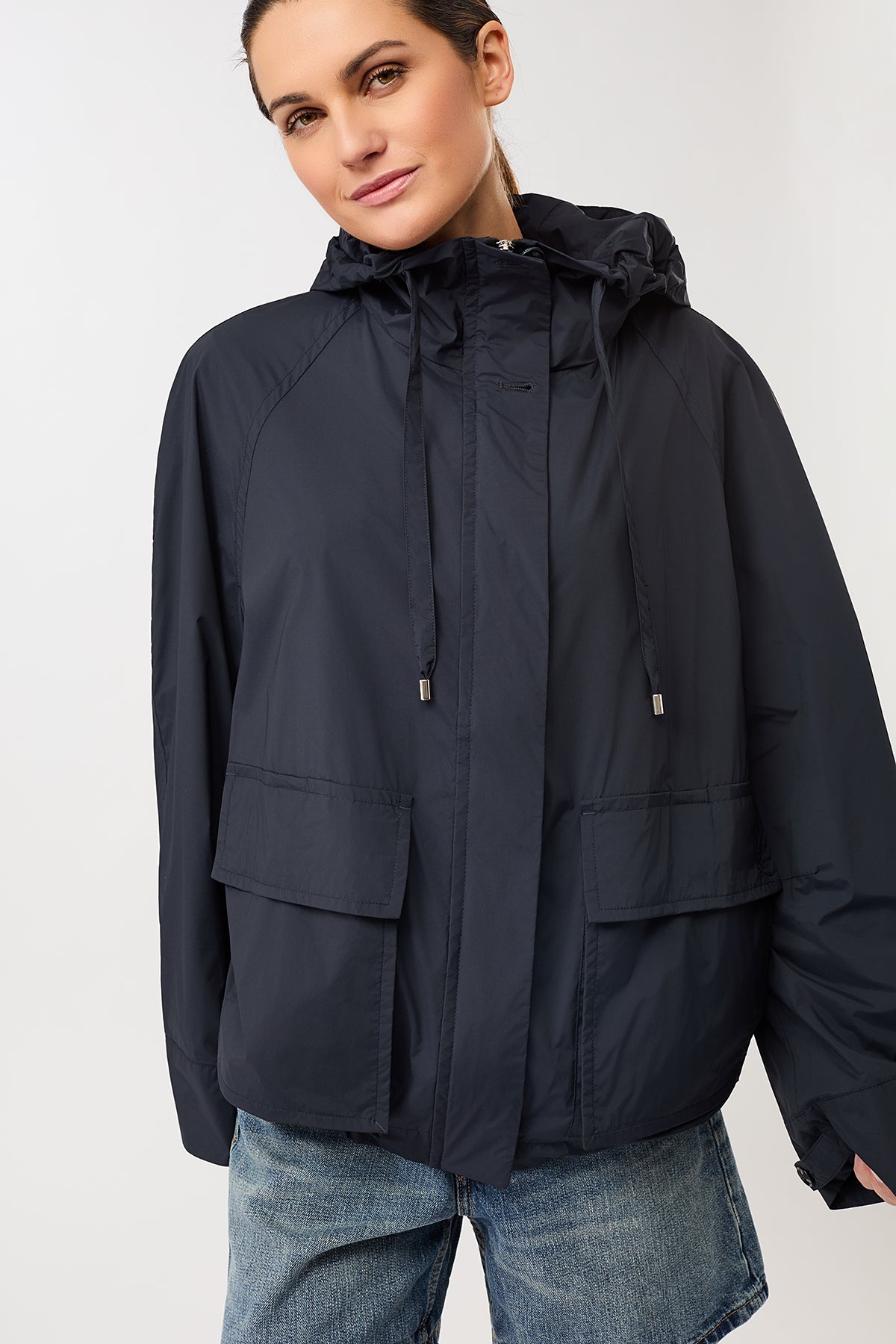 langerchen-kapuzenjacke-mit-gro-en-taschen-navy-blau image 2