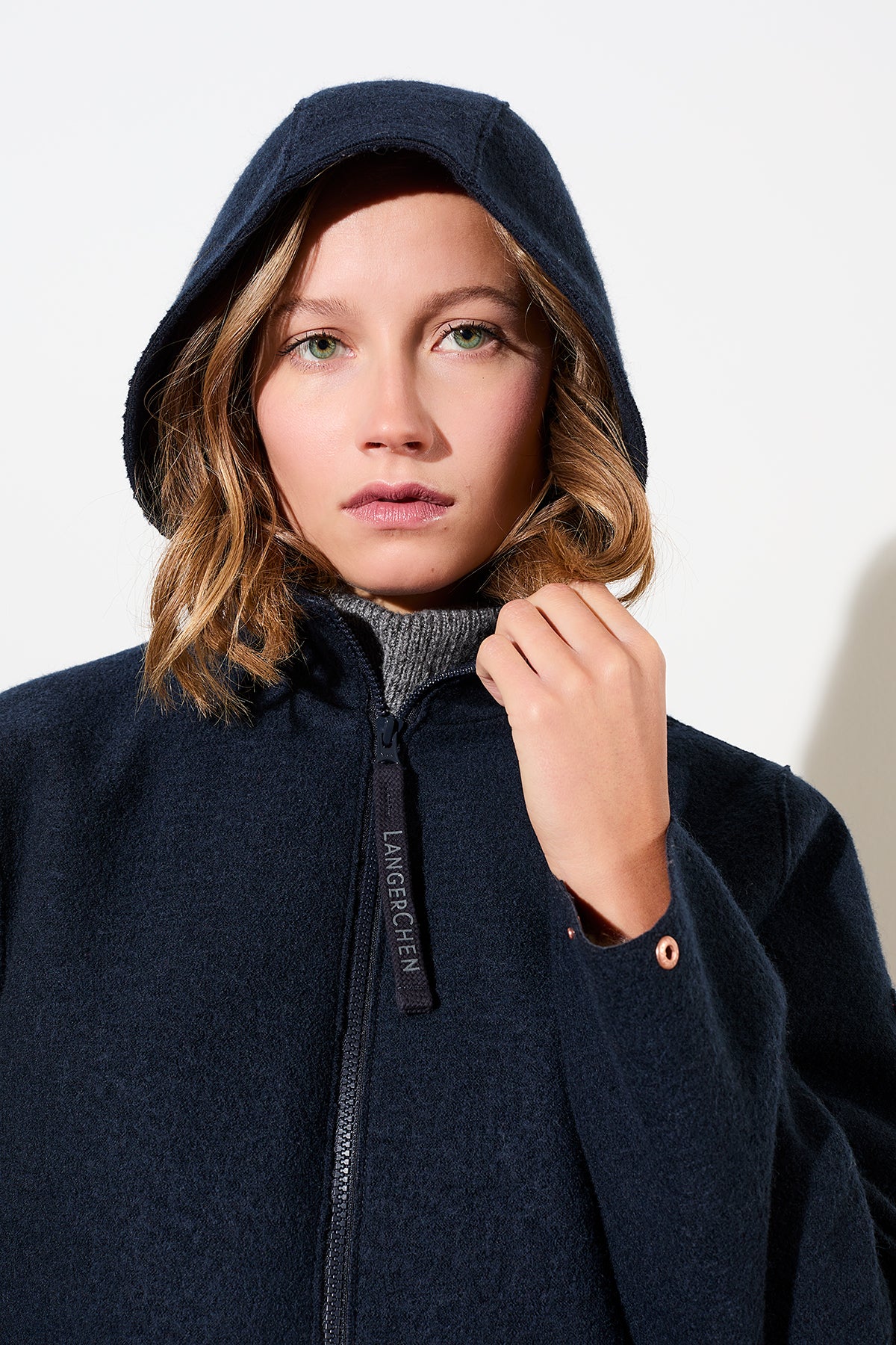 langerchen-kapuzenjacke-aus-walk-mit-membran-navy image 6