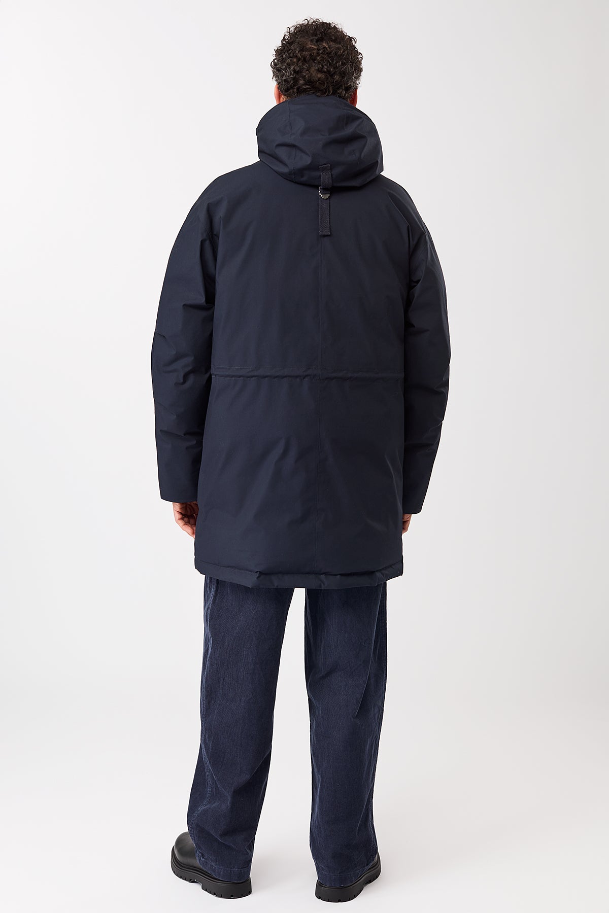 langerchen-parka-aus-eco-daune-mit-kapuze-navy image 4