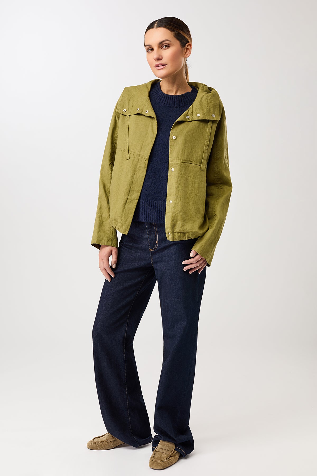 langerchen-lockere-jacke-mit-kordelzug-kapuze-green-olive image 6
