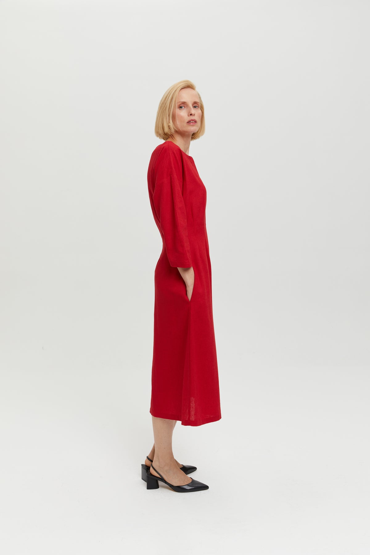 ayani-lusin-midi-leinenkleid-mit-knopfleiste-in-rot image 6