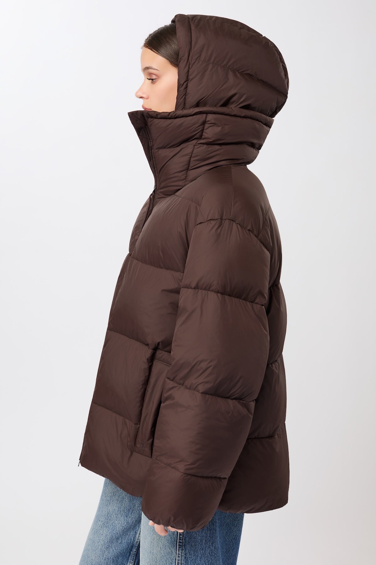 langerchen-steppjacke-mit-kragen-und-abnehmbarer-kapuze-coffee image 3
