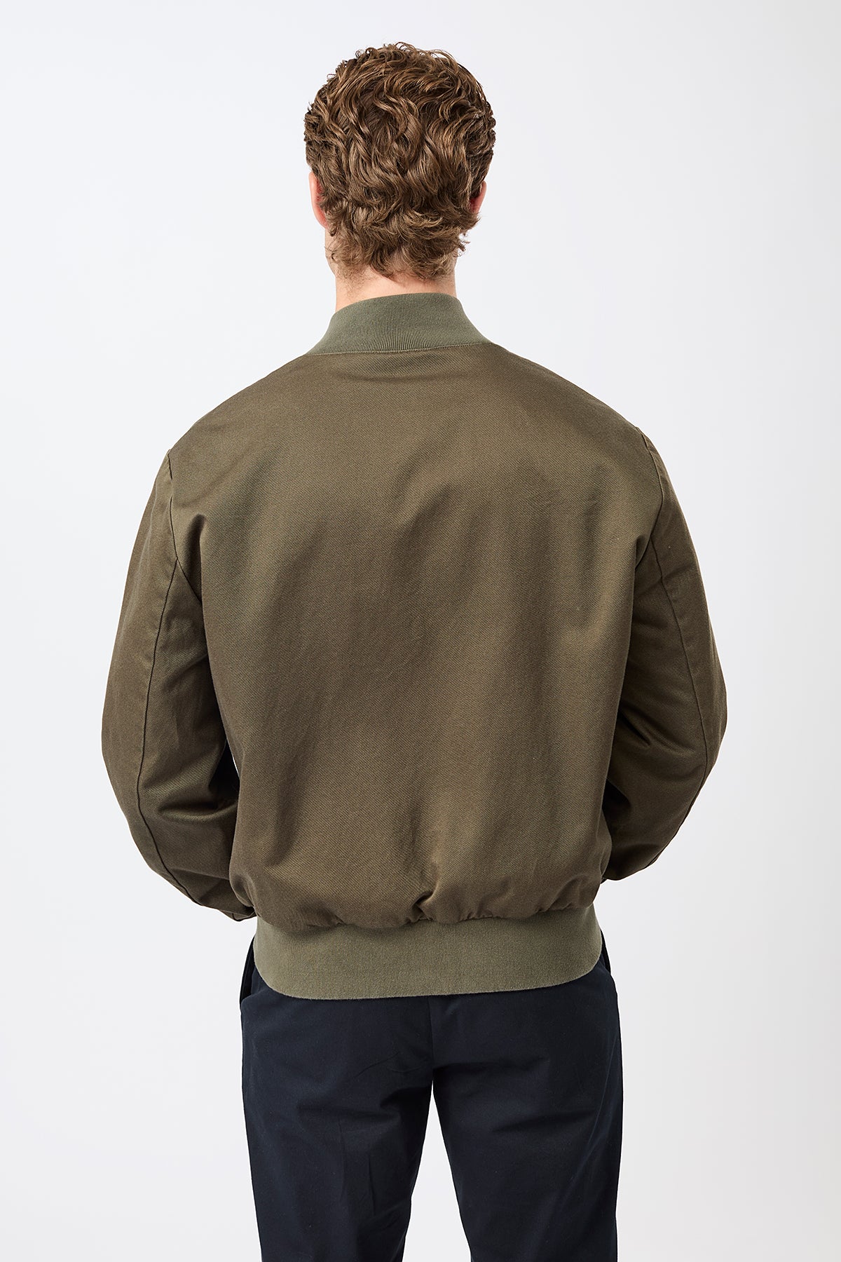 langerchen-bomberjacke-mit-rippenbund-aus-bio-baumwolle-stone-moss image 3